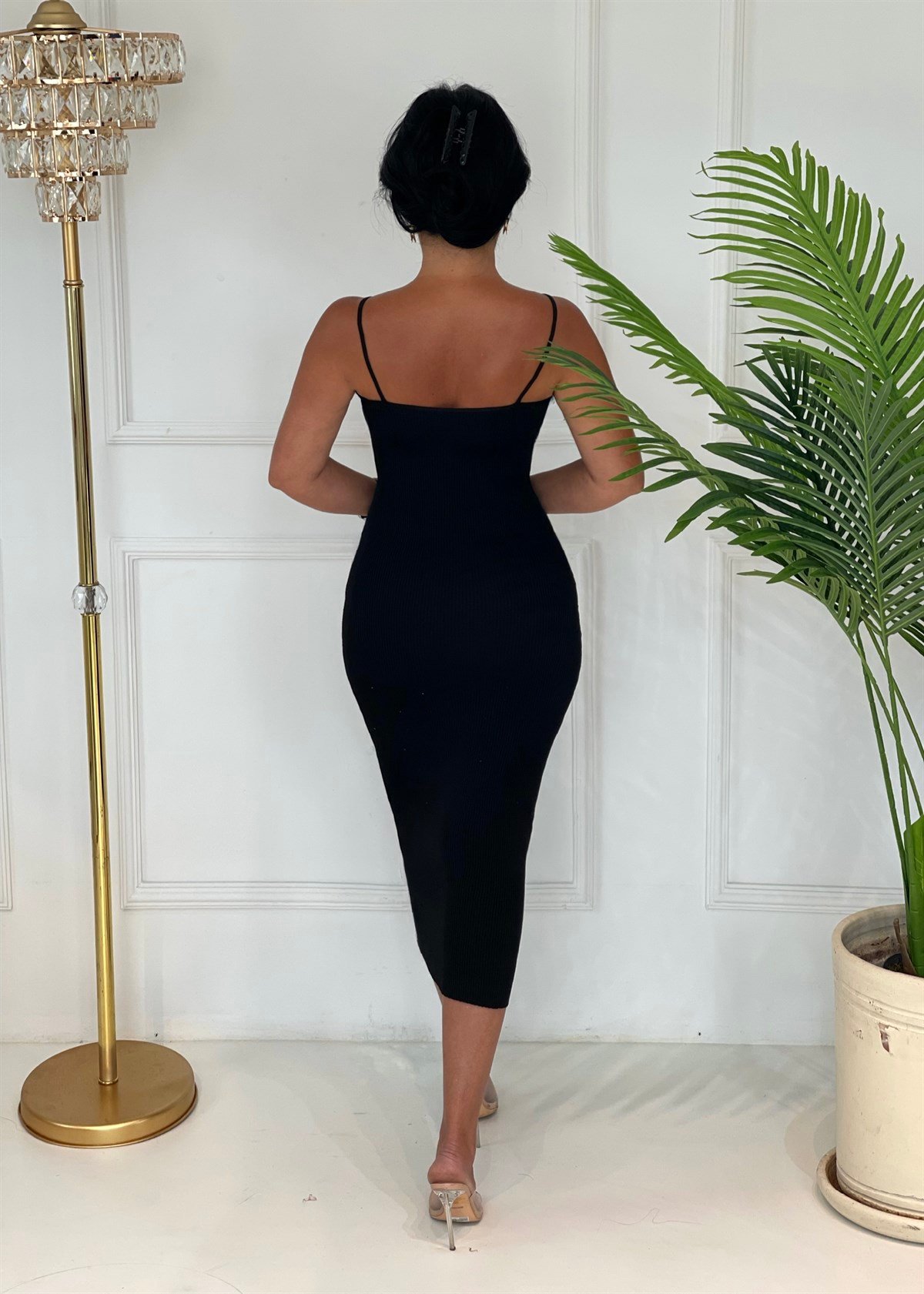 3644 ip askılı siyah triko elbiseBejshsjsjs