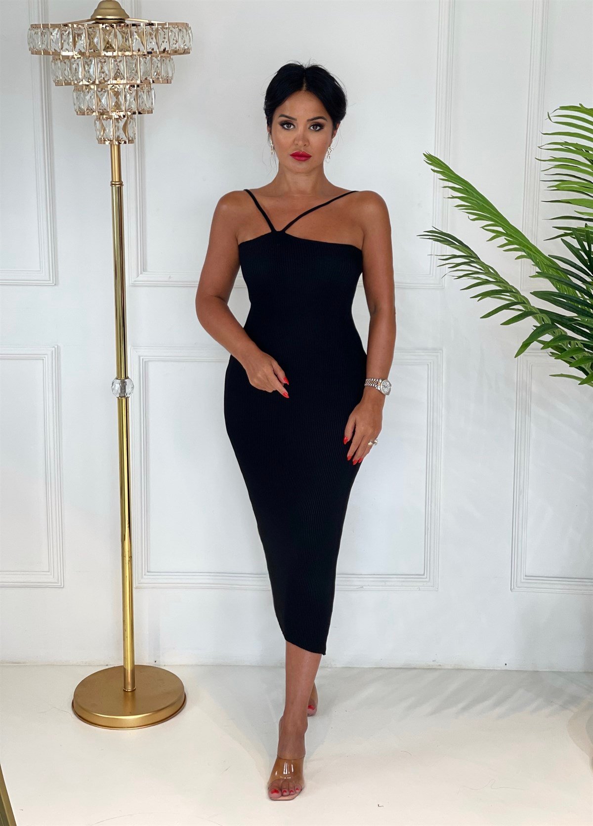 3644 ip askılı siyah triko elbiseBejshsjsjs