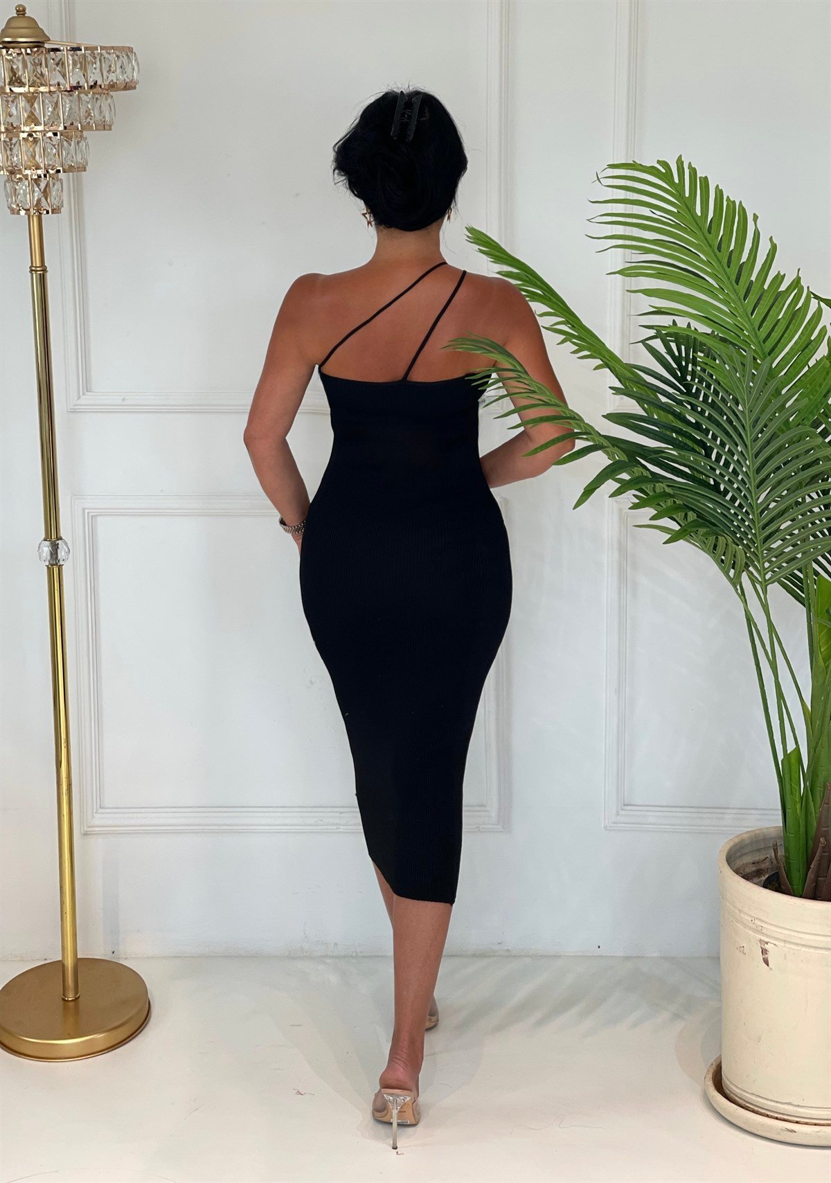 3644 ip askılı siyah triko elbiseBejshsjsjs