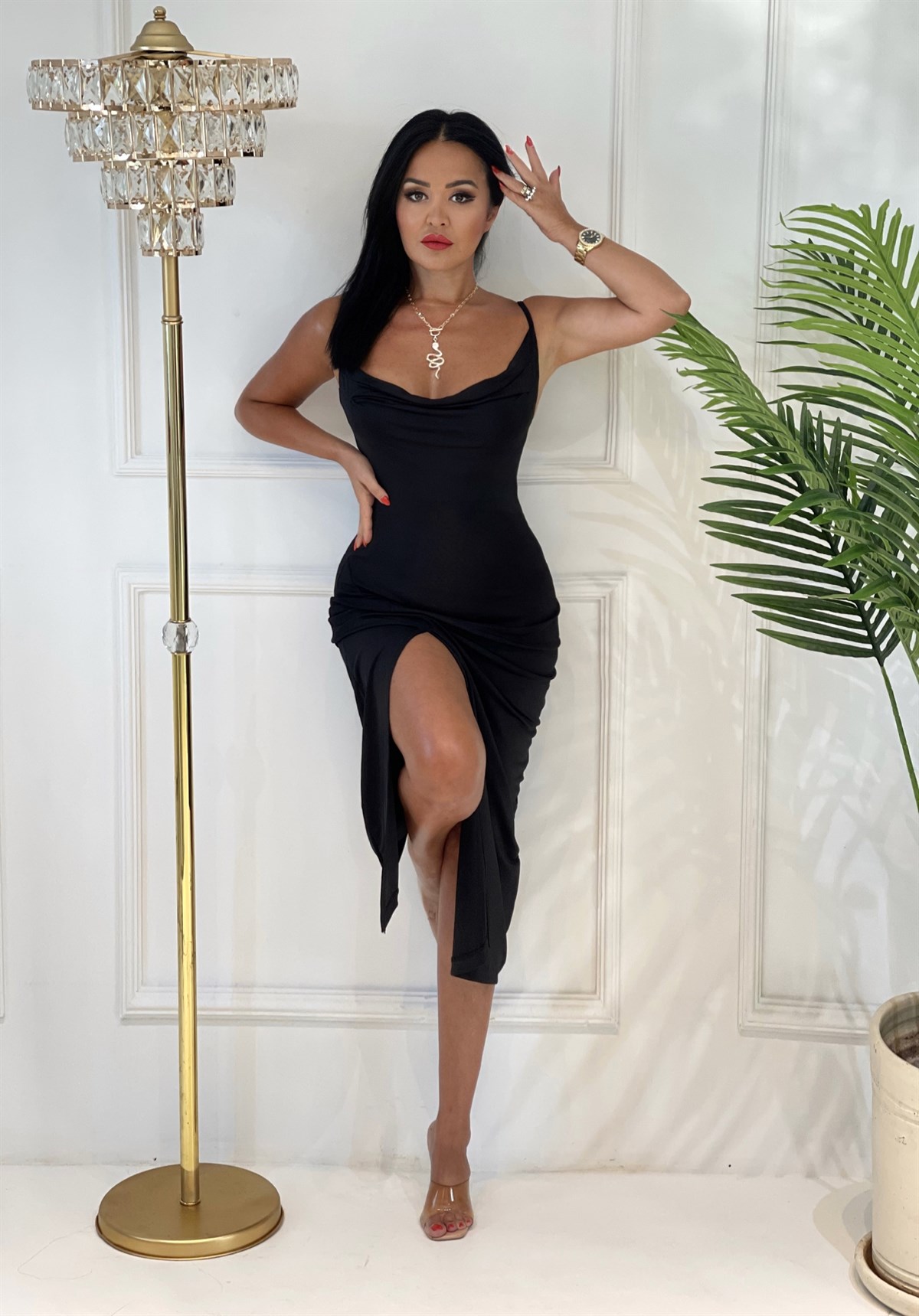 3652 sırt detaylı siyah elbiseJRHURFT7RFTGFUY