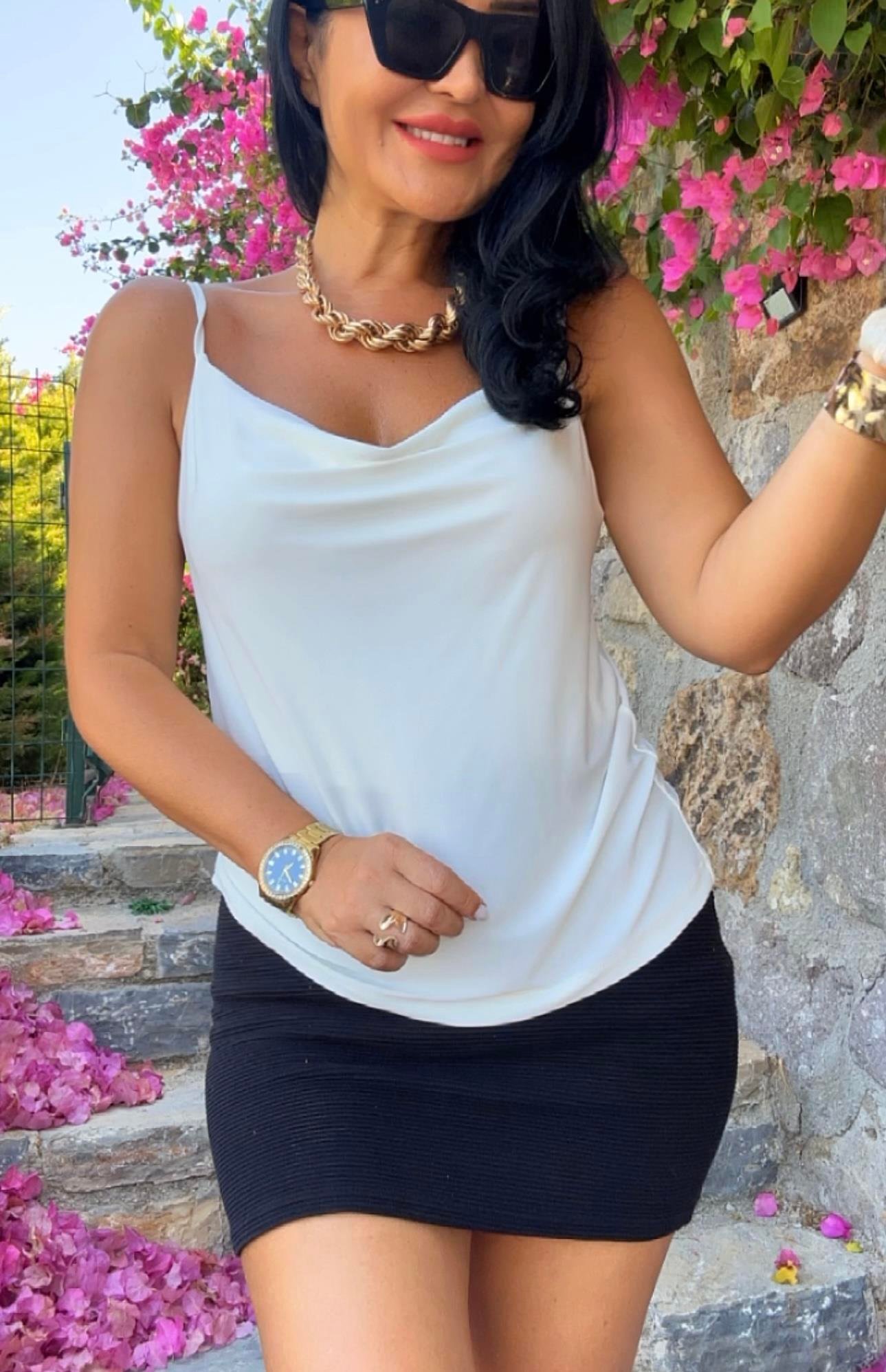 3657    DEGAJE   YAKA BEYAZ  BLUZ3657