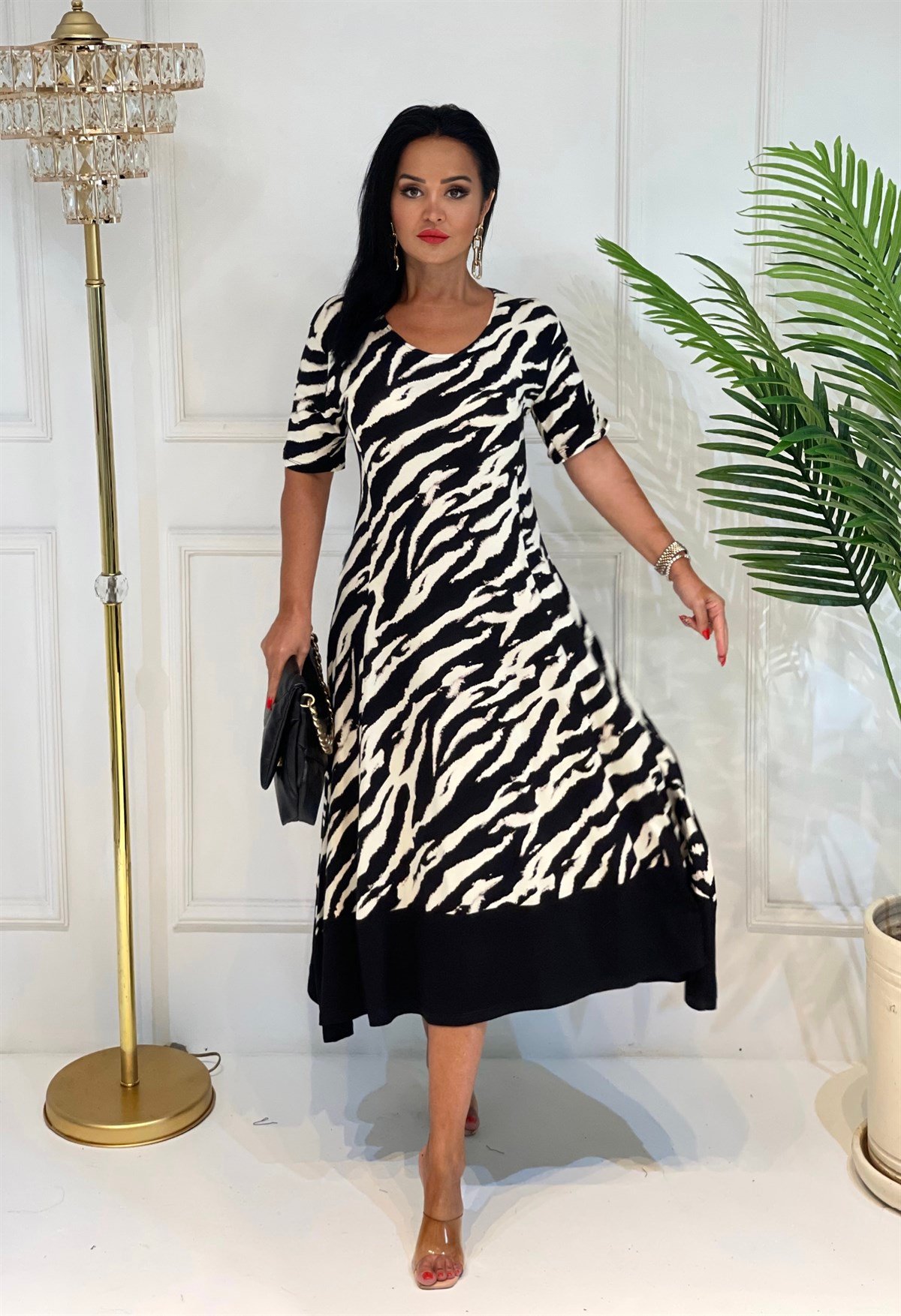 3669 altı siyah zebra elbiseAldjdbdb