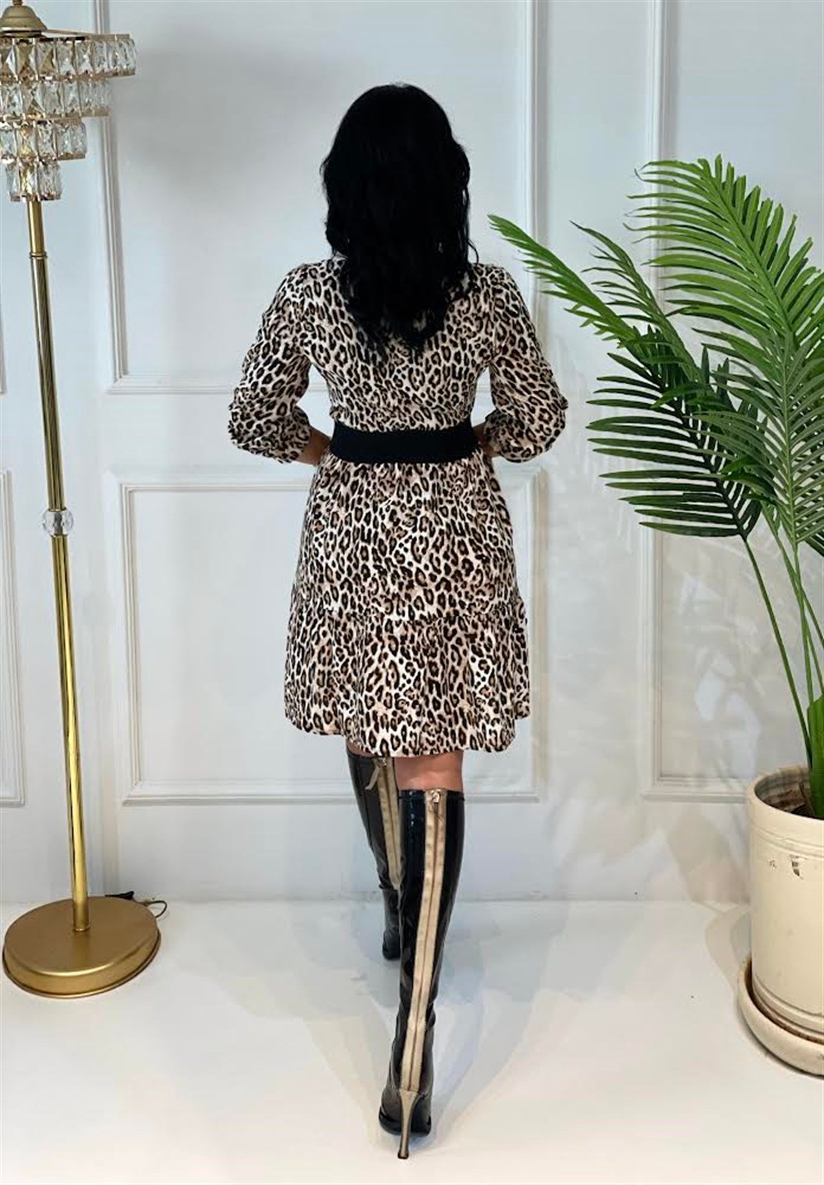 3669 V yaka altı valonlu leopar elbise Mdmdmdm