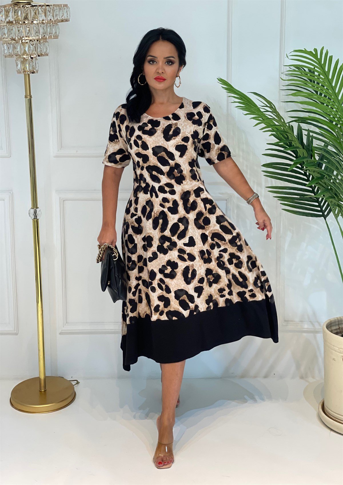 3670 altı siyah leopar elbiseAldjdbdb