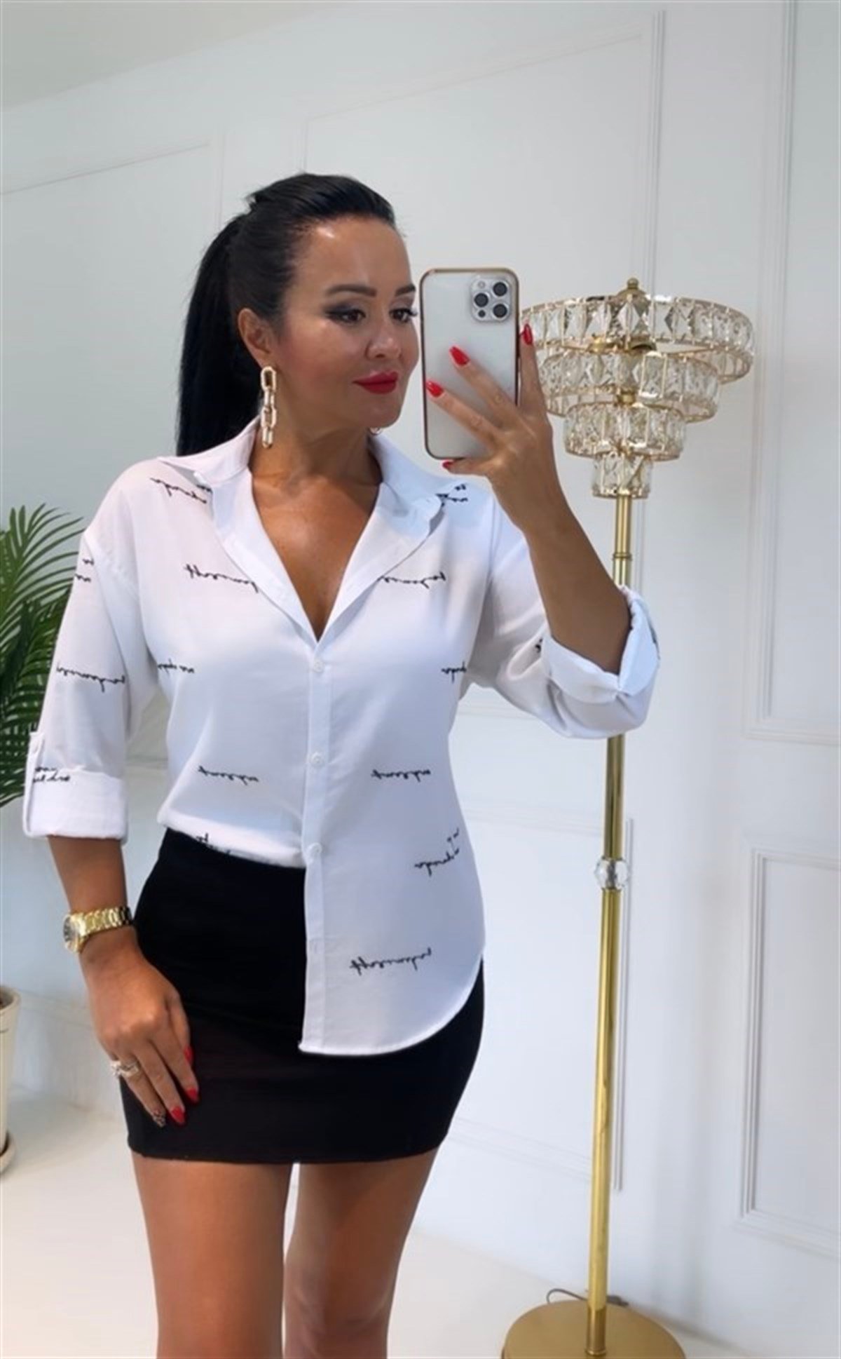 3686 BEYAZ yazılı gömlekdef45ty54y5