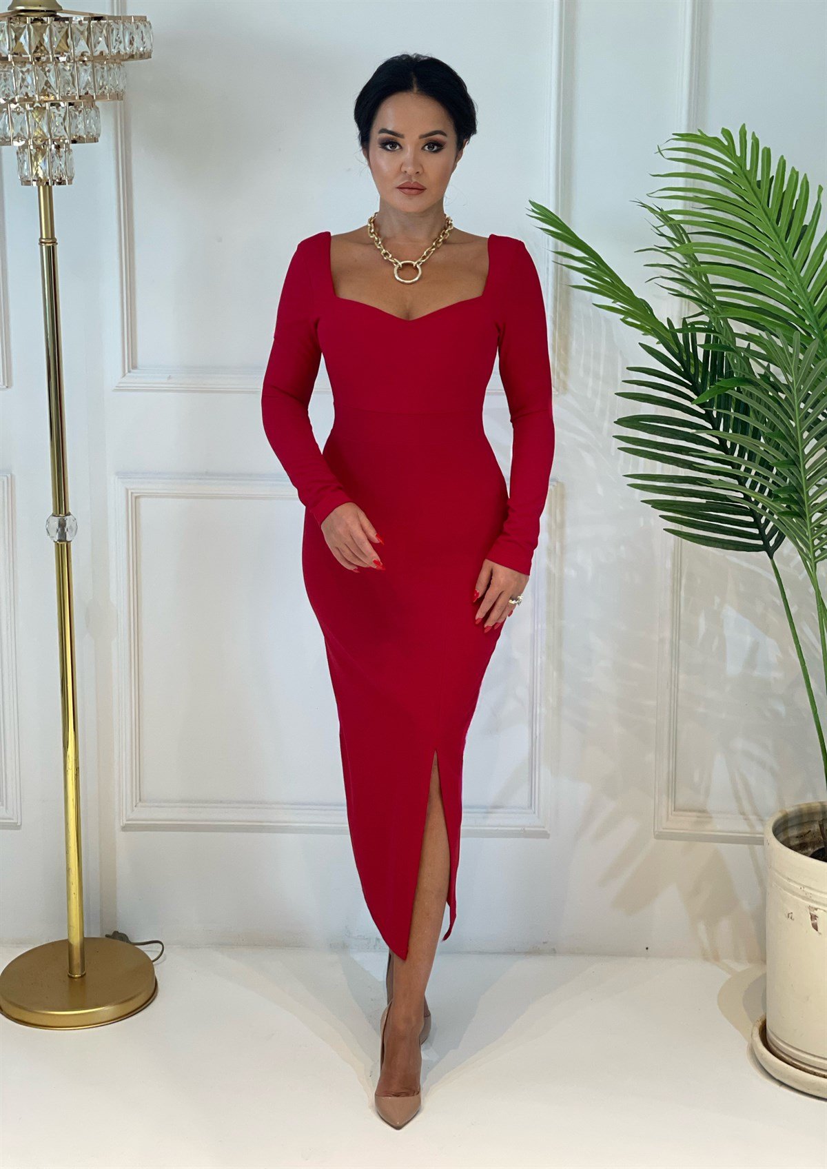 3743 KIRMIZI kalp yaka yırtmaçlı uzun elbisesdfgg