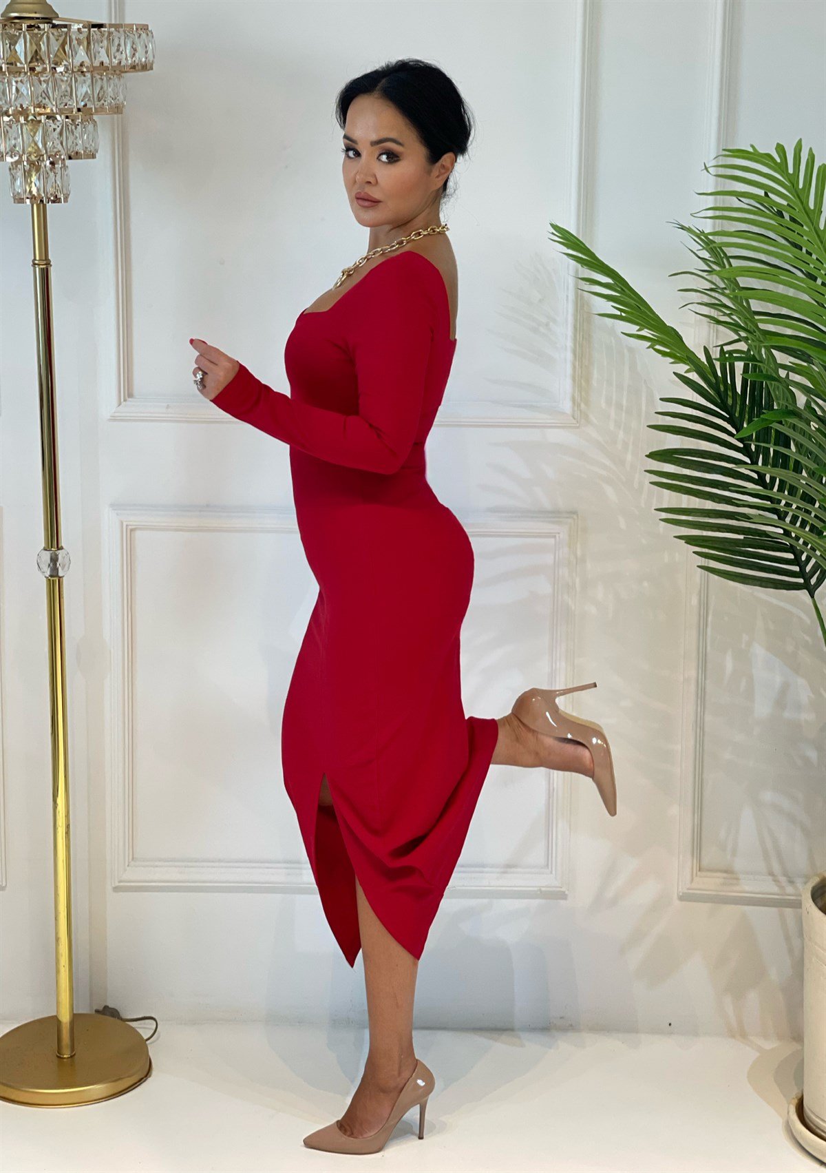 3743 KIRMIZI kalp yaka yırtmaçlı uzun elbisesdfgg