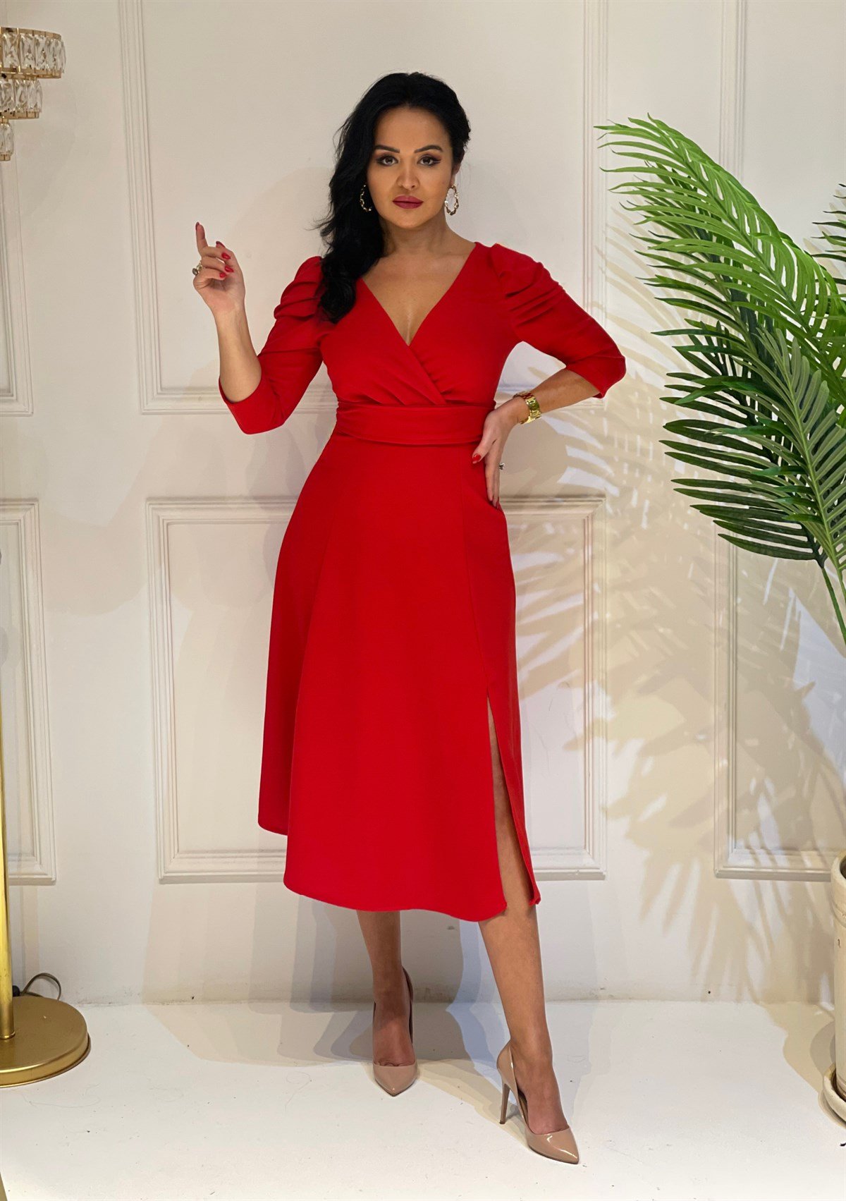 3808 KIRMIZI KRUVAZE YAKA  YIRTMAÇLI ELBİSE SŞDFGF