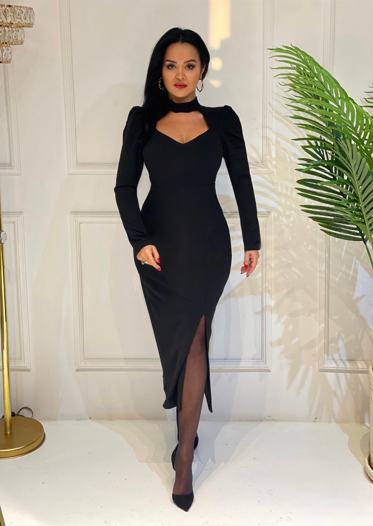 3809 SİYAH GÖGÜS DEKOLTELİ VATKALI YIRTMAÇLI ELBİSE SŞDFGF