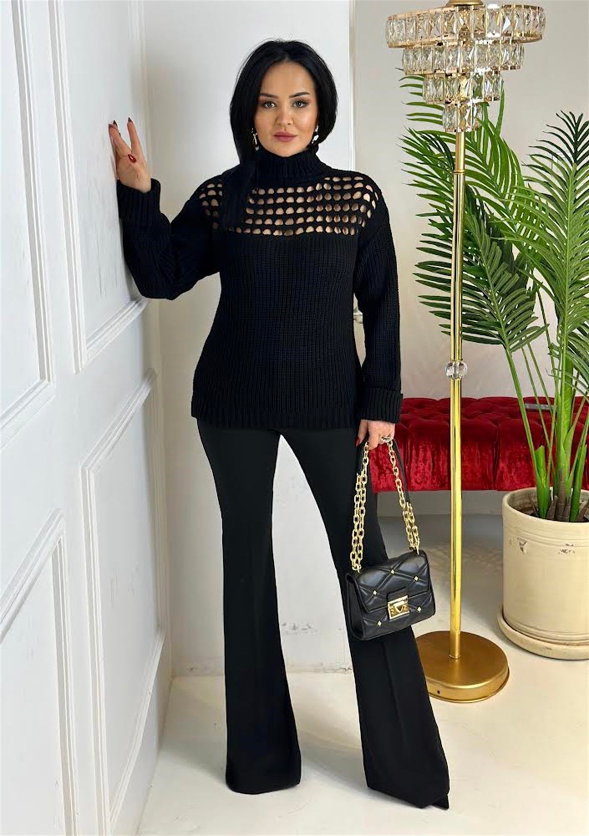 3947 Balıkçı yaka dekolteli siyah kazakssdfgv