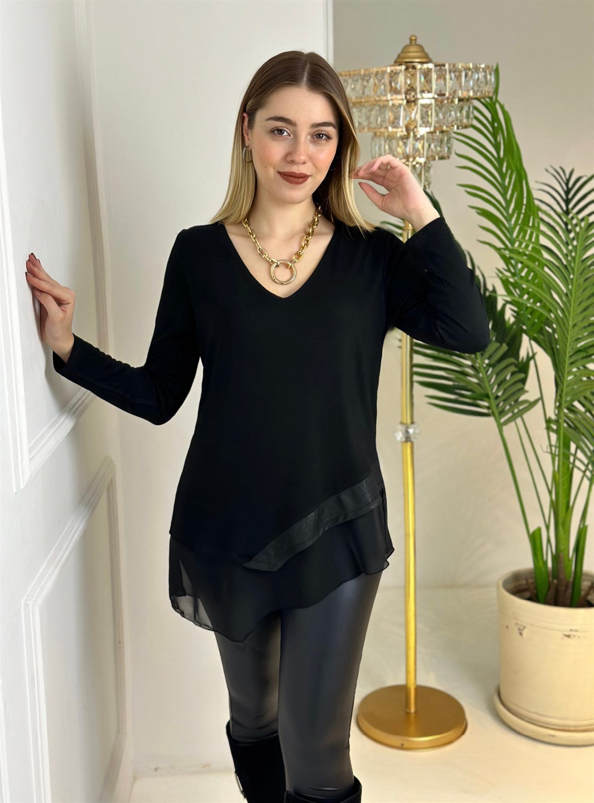 3961 Etek ucu şifon siyah bluzssdfgv