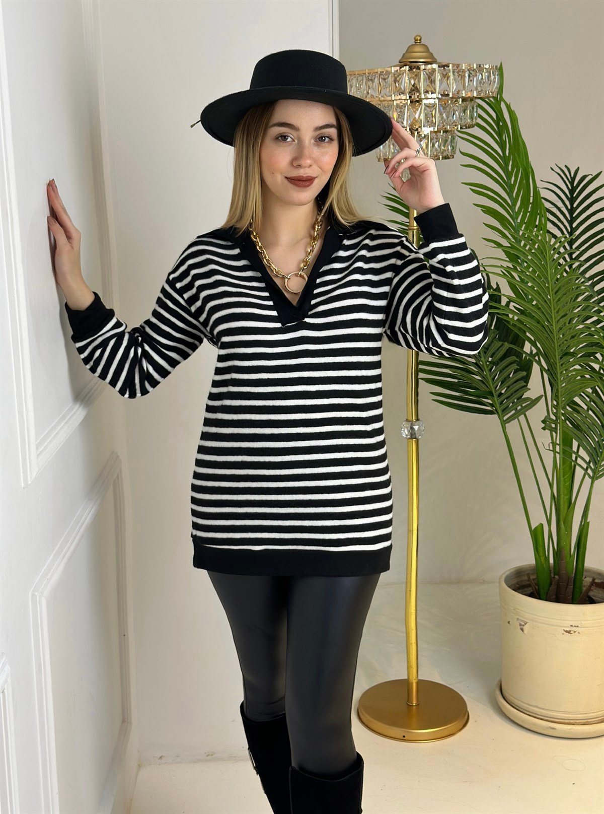 3965 Polo yaka çizgili bluzssdfgv