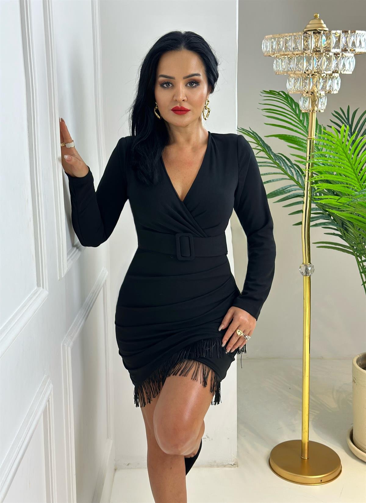 3996 Kruvaze yaka anvelop mini siyah elbiseSlskdfn