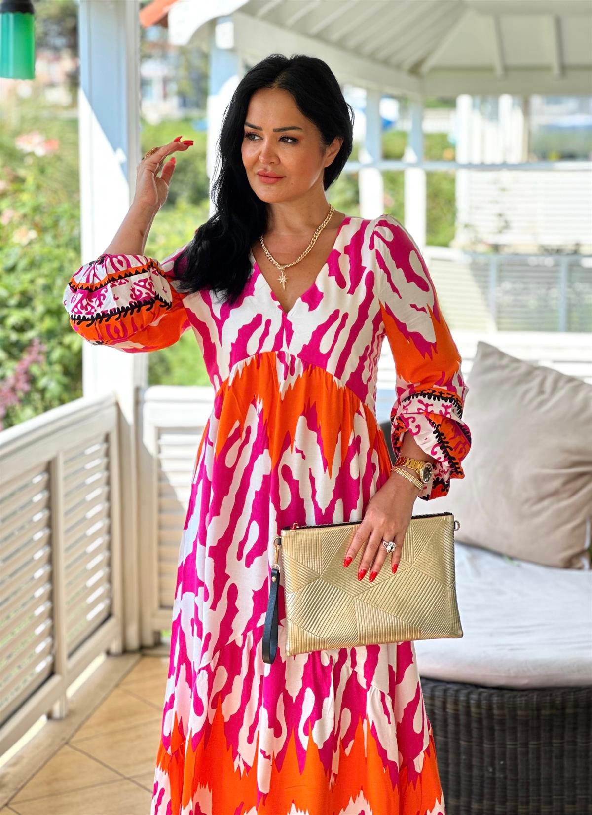 4083  Pembe turuncu desenli  elbisehyshsywsyw