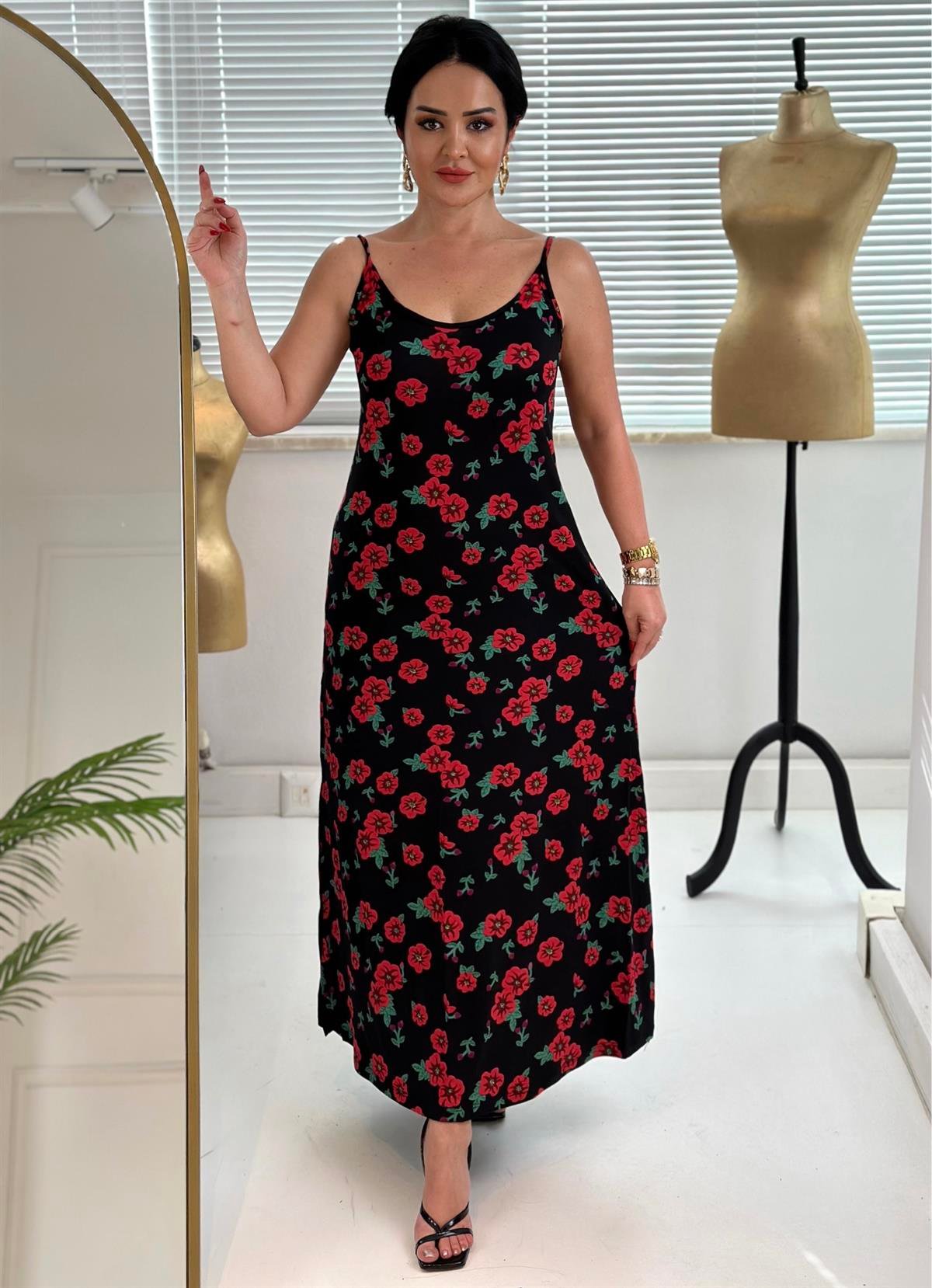 4223 İp askılı rahat kalıp çiçekli  elbiseJRHURFT7RFTGFUY