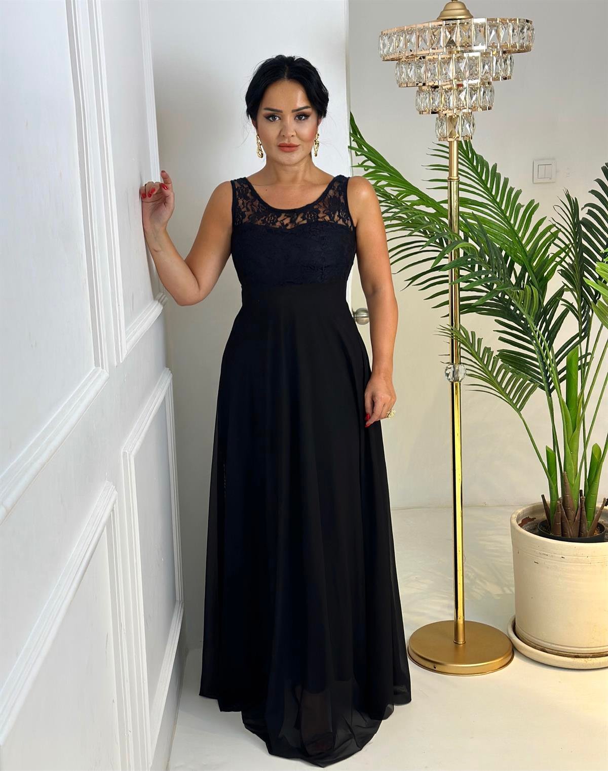 4247 Dantel detaylı uzun tül  elbise hkjh