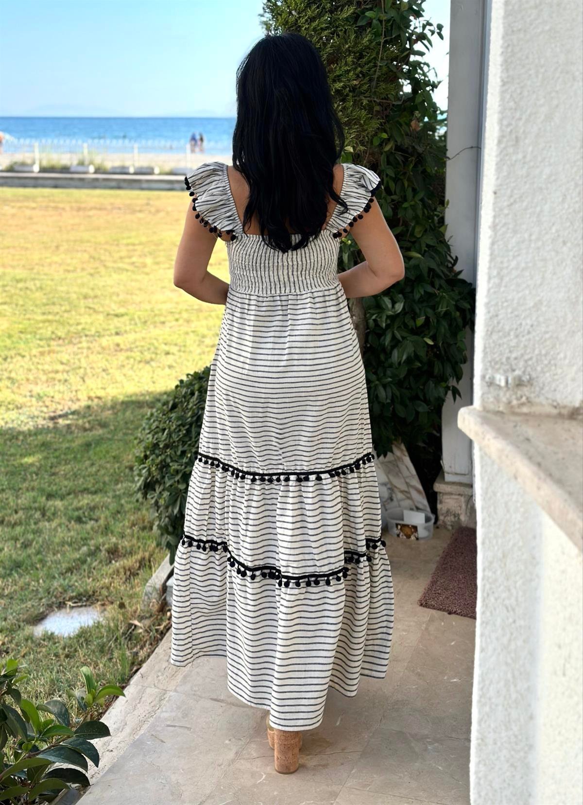 4262  Minik ponponlu siyah keten elbisessdfgv