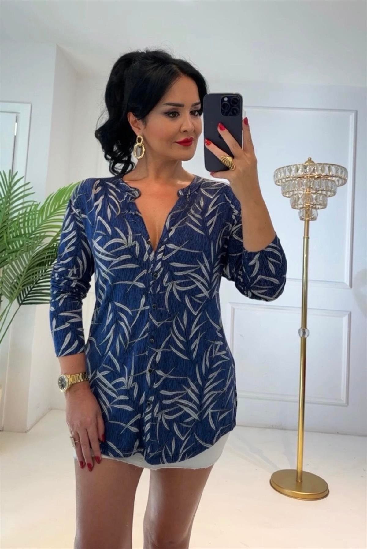 4271 Pamuklu viskon kumaş yaprak desenli indigo gömleksfdrfgsdfgsd