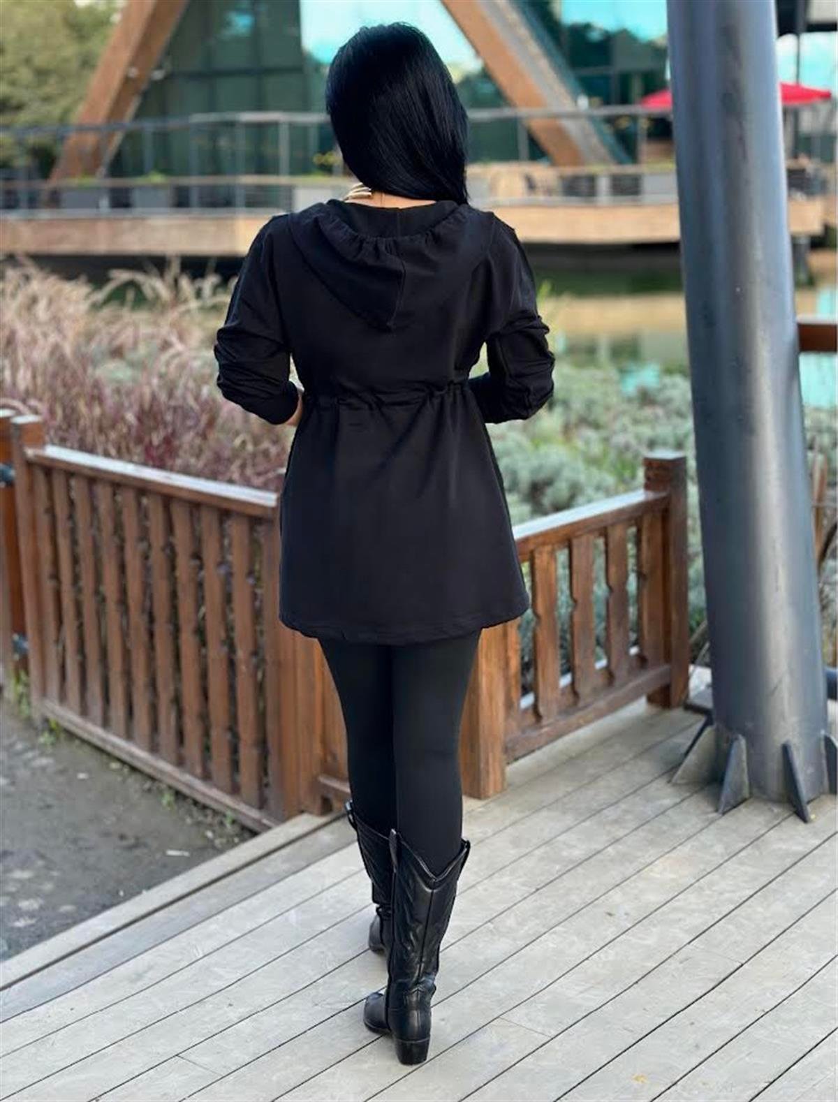 4311  Fermuarlı siyah    hırkasnsdjd