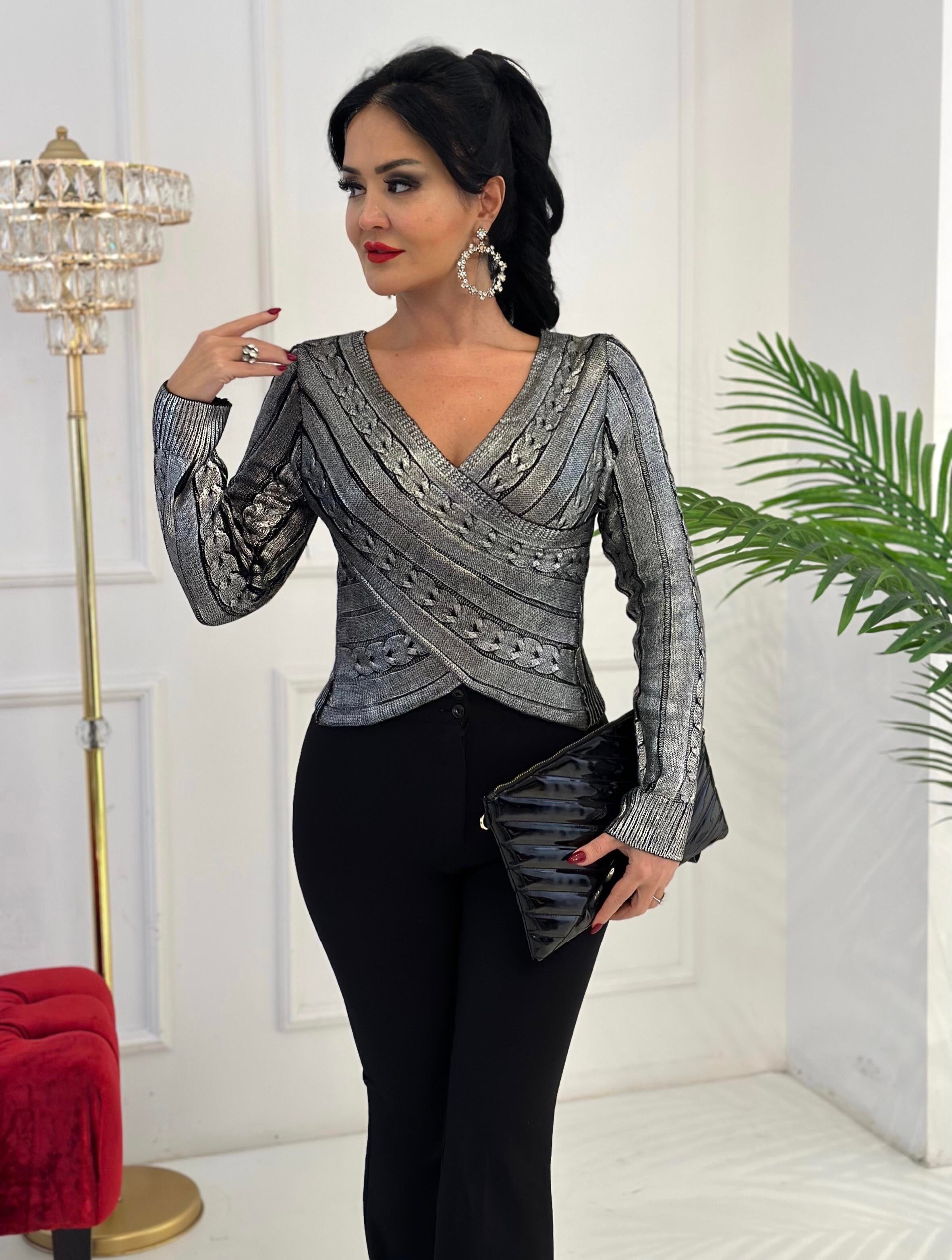 4337 Kruvaza yaka varaklı gümüş bluzdef45ty54y5