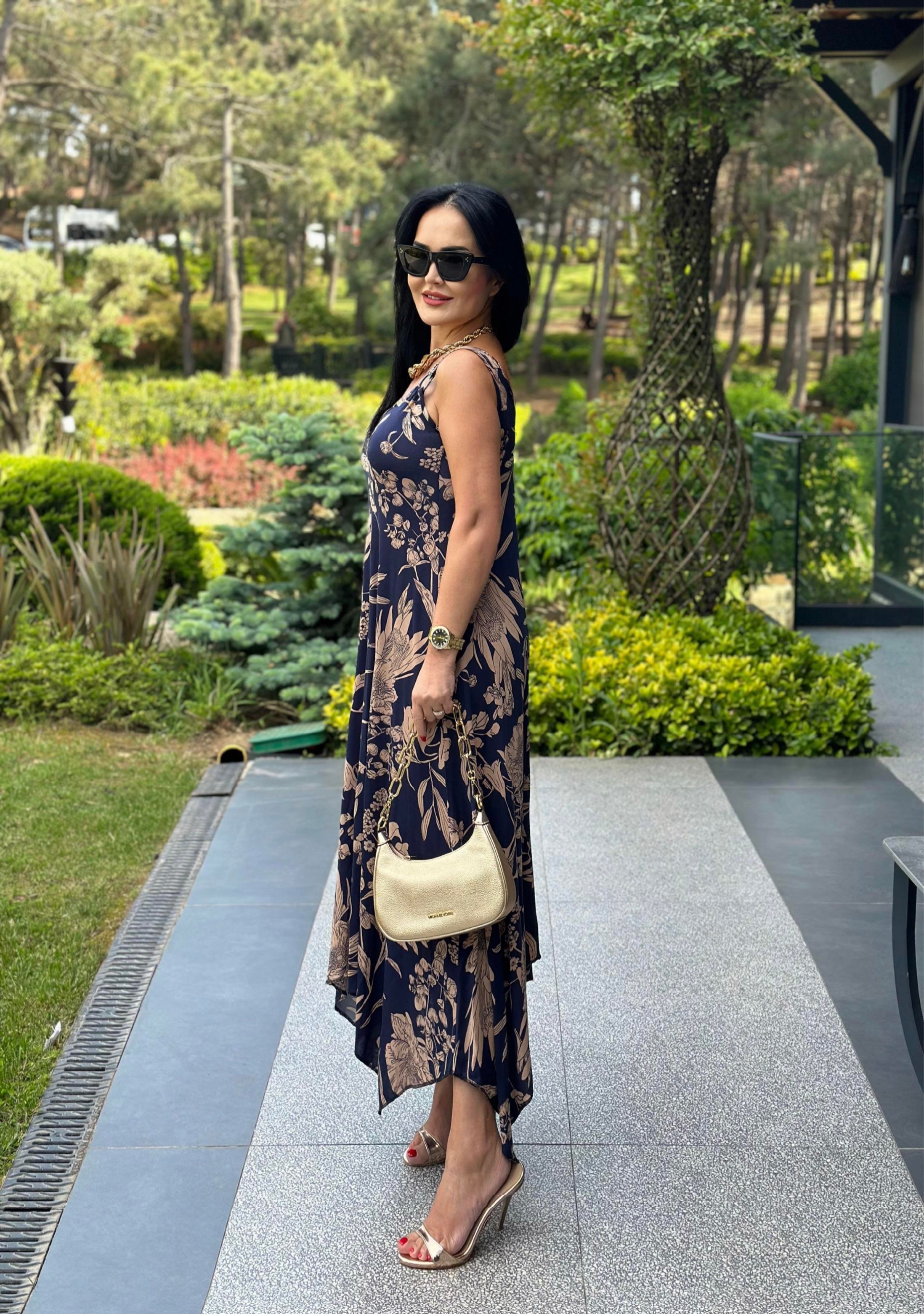 4450 Vizon    çiçekli  lacivert halka detaylı asimetrik elbise4450