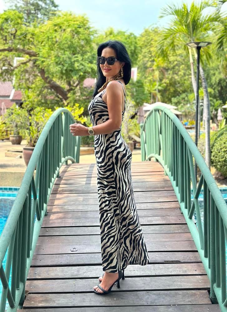 4451 Zebra desenli fermuarlı elbiseJRHURFT7RFTGFUY