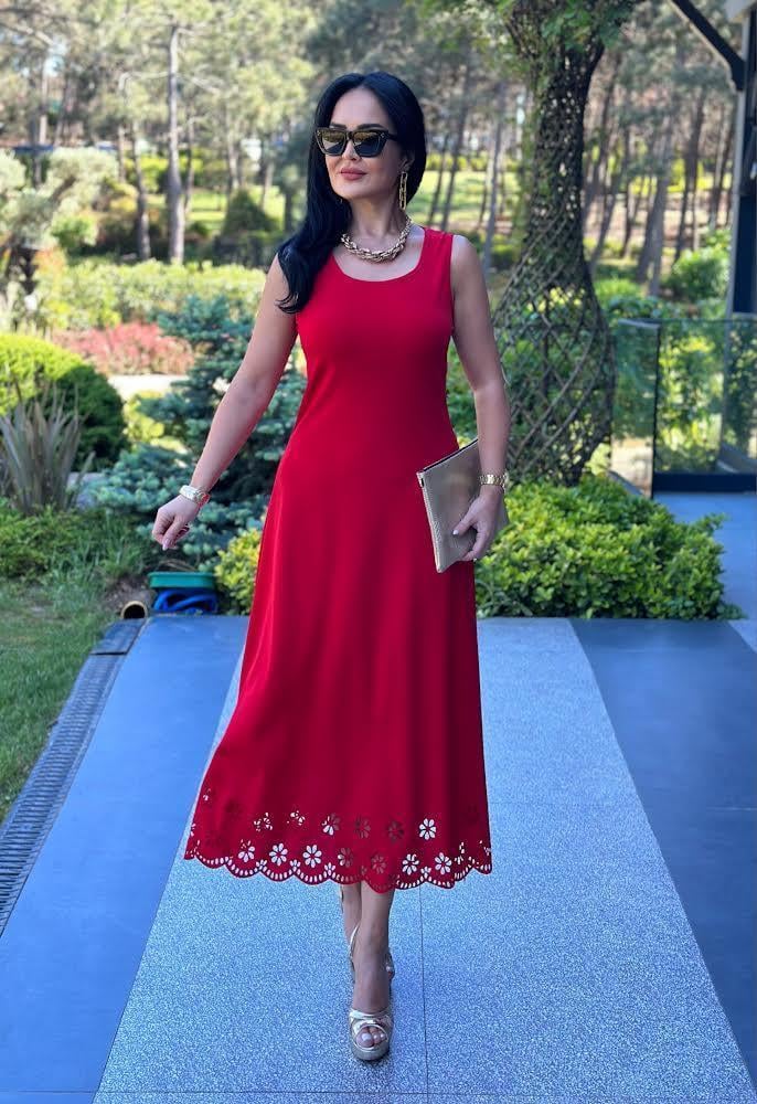 4489 Etek  ucu çiçek detaylı elbise 4489