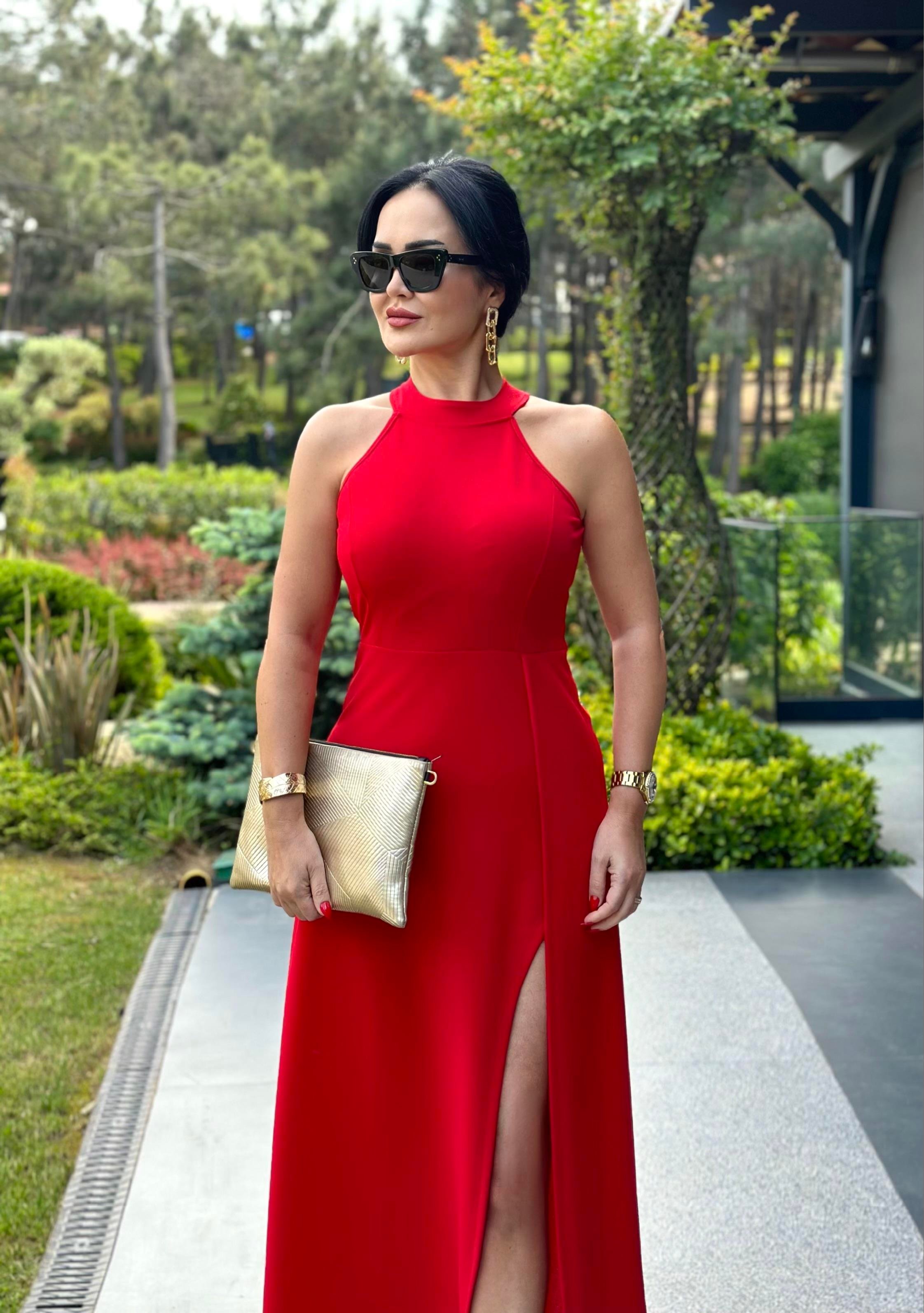 4500  Kırmızı halter yaka elbise4500