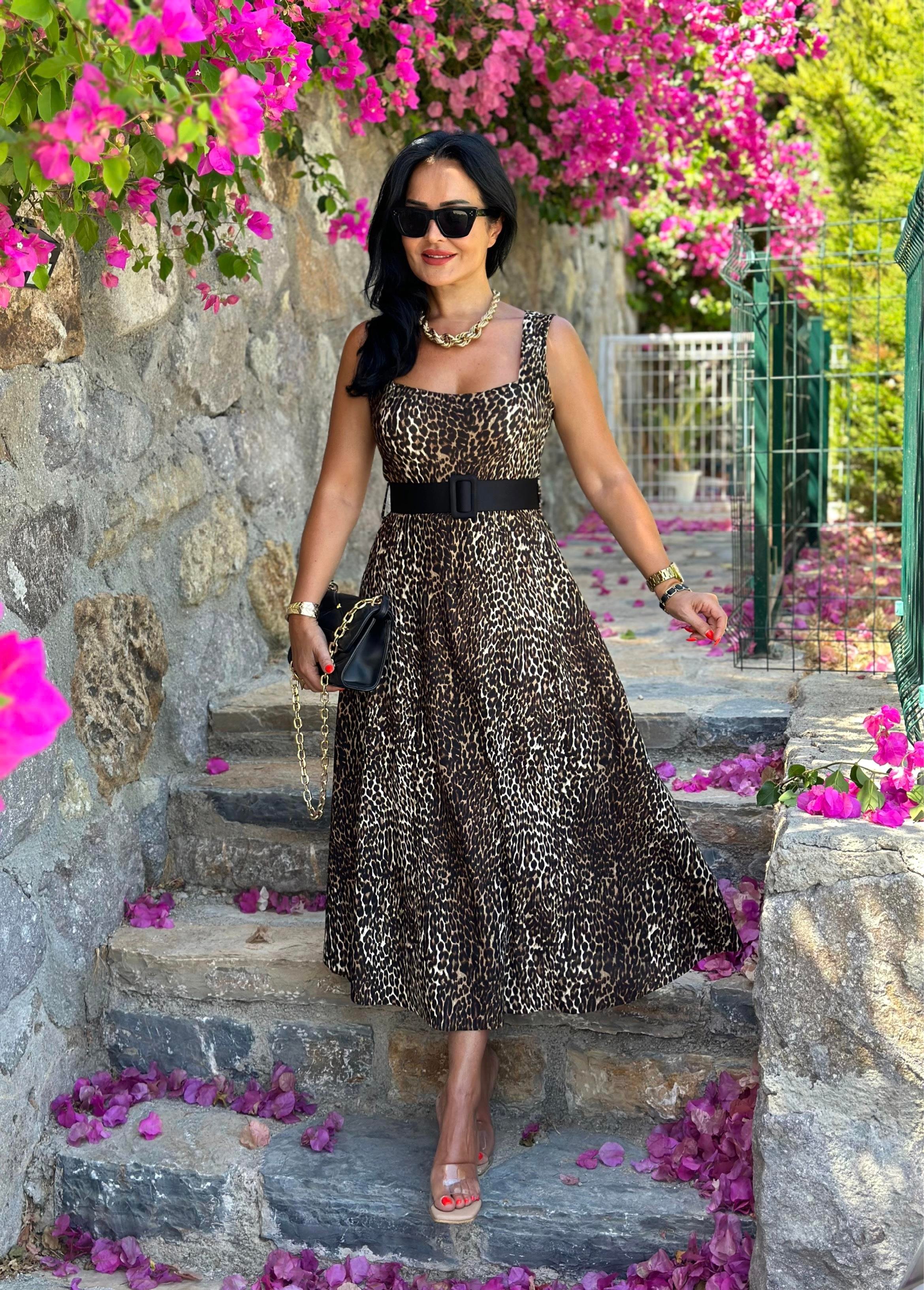 4538 Kare yaka leopar  kemerli  elbise 4538