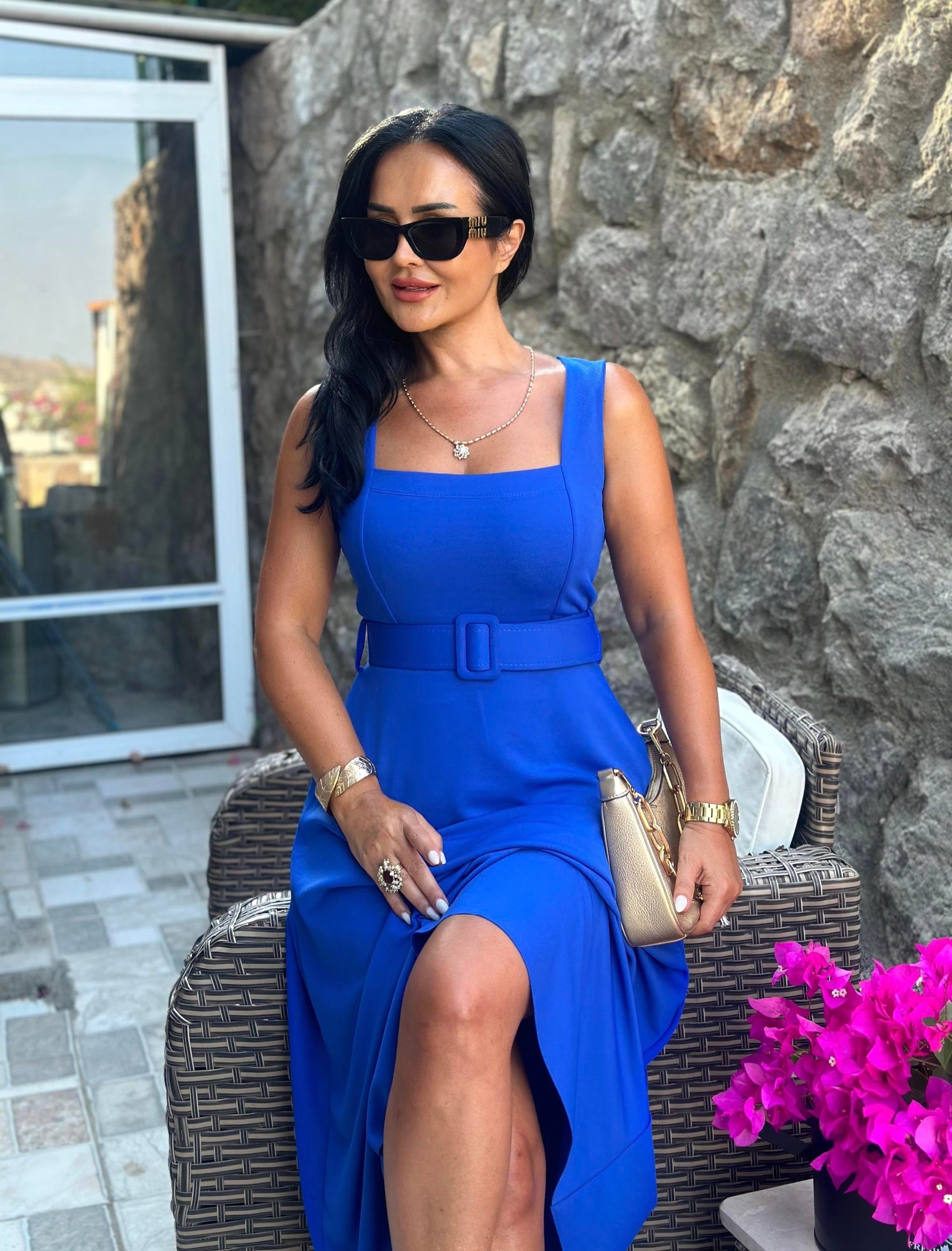 4538 Kare yaka saks kemerli  elbise 4538