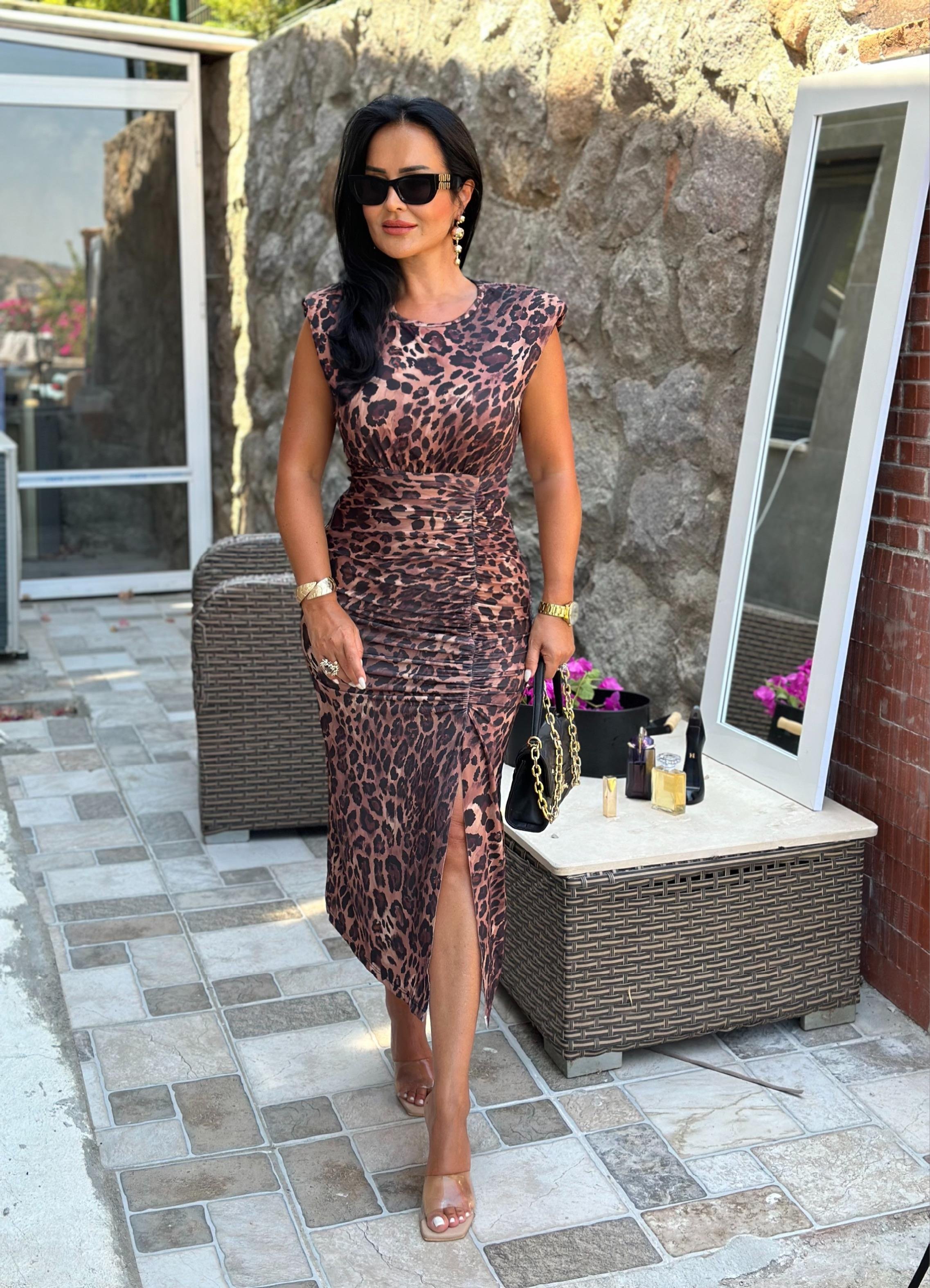 4549 Leopar yırtmaçlı  elbise4549