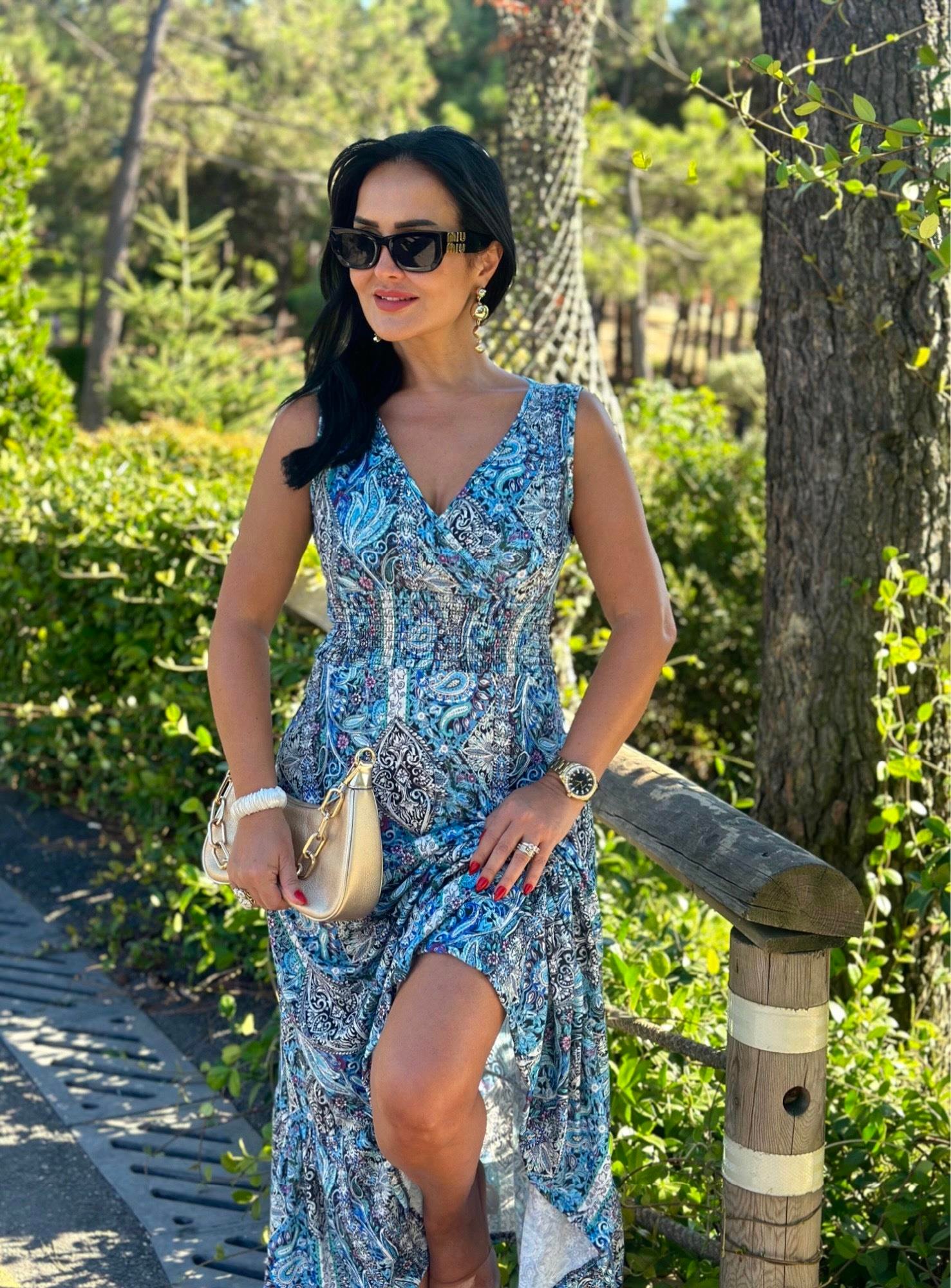 4556 Beli lastikli mavi desenli elbise 4556