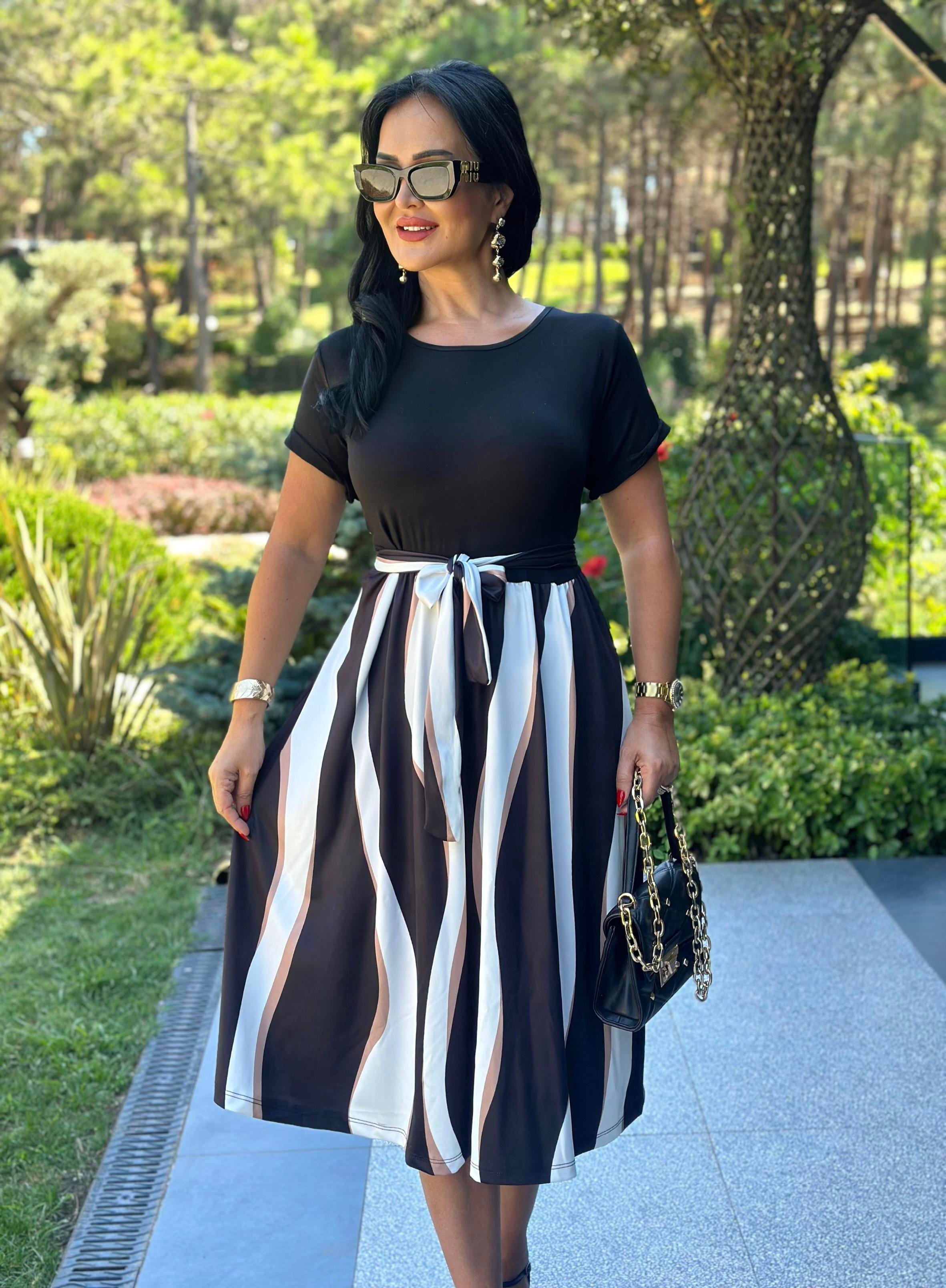 4557 Eteği desenli elbise 4557