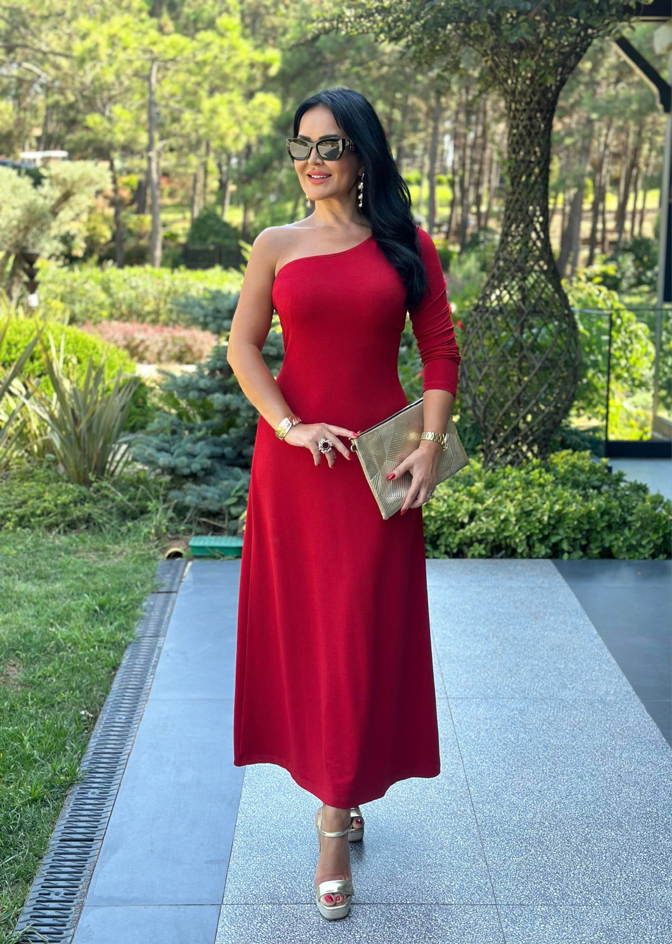 4562 Tek kol kırmızı elbise 4562