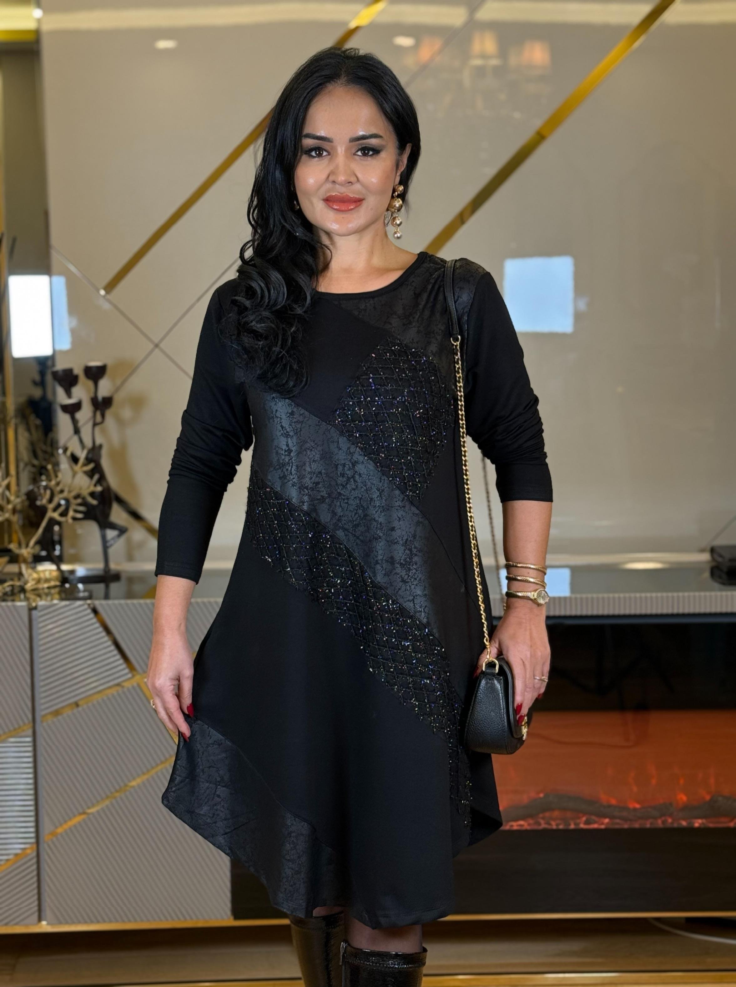 4679 Deri detay fileli rahat kalıp  siyah tunik4679