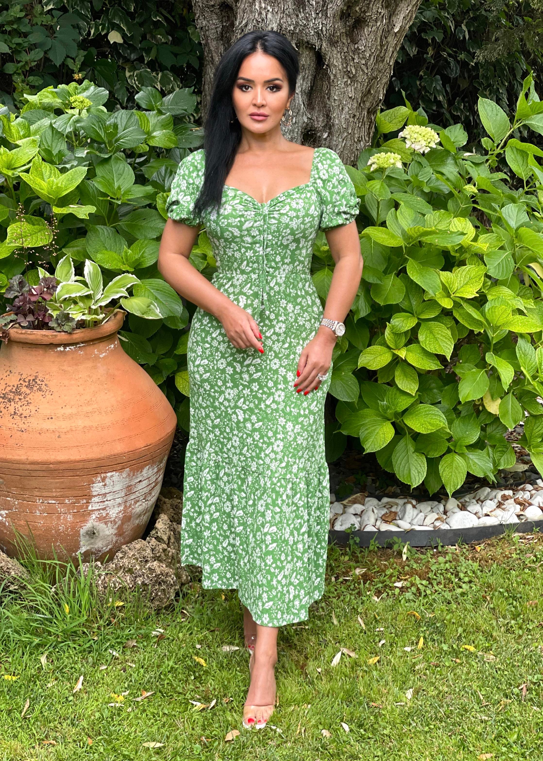 4795 Önü büzgülü  yeşil çiçekli elbise4795