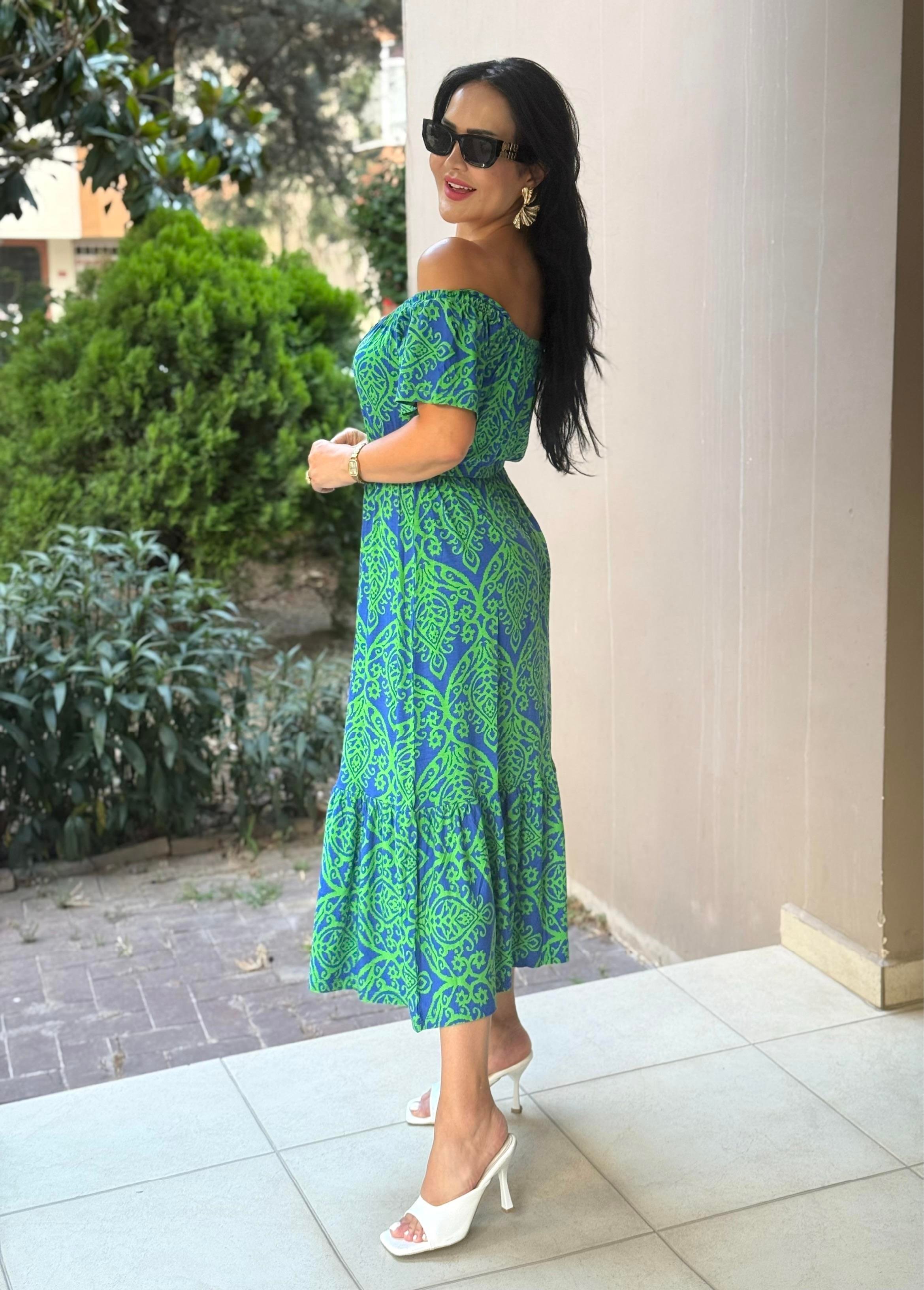 4814 Segrata omuz dekolteli yeşil desenli elbise4814