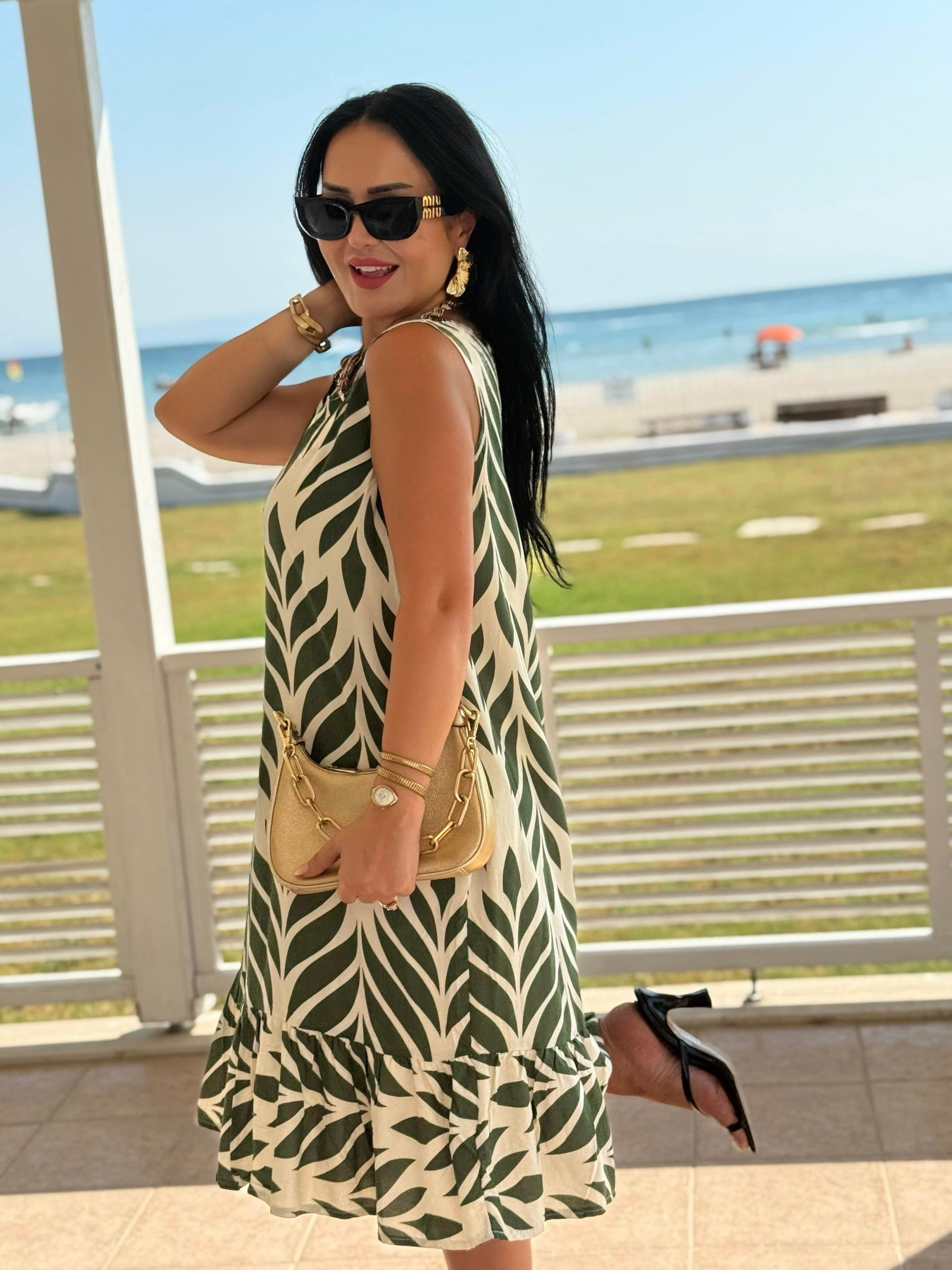 4822 Helia v yaka cep detaylı yeşil elbise4822