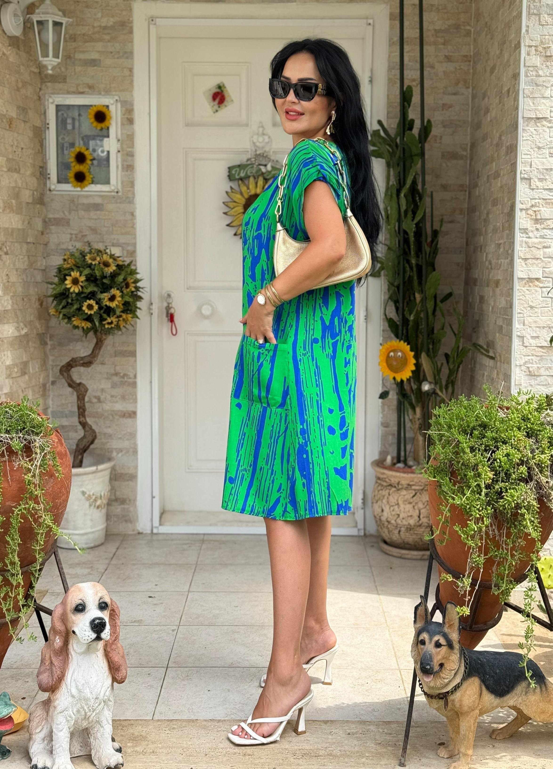 4825   Pera cep detaylı yeşil desenli elbise4825