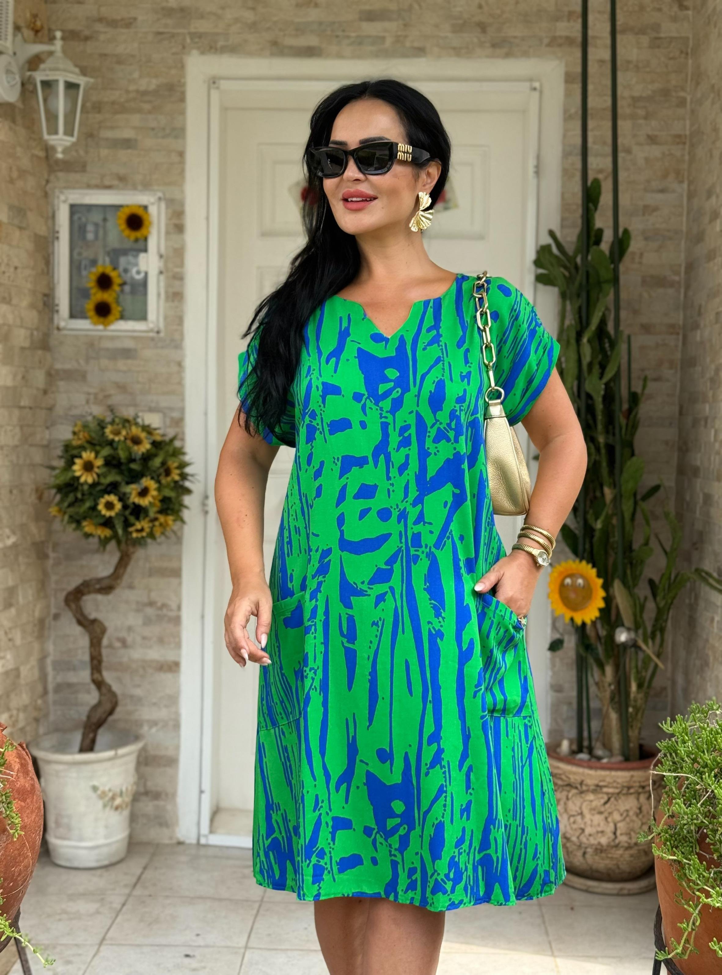 4825   Pera cep detaylı yeşil desenli elbise4825