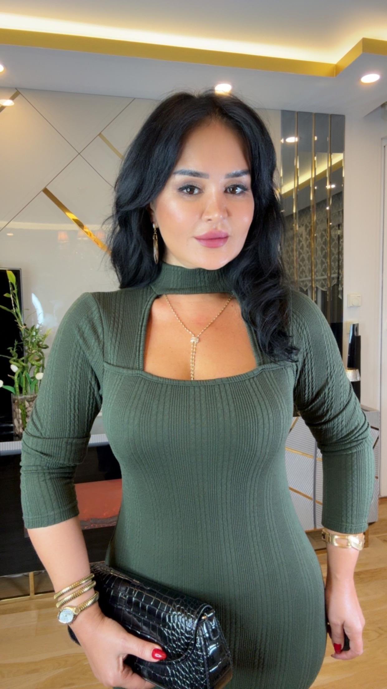 4861 Roza koyu yeşil elbise4861