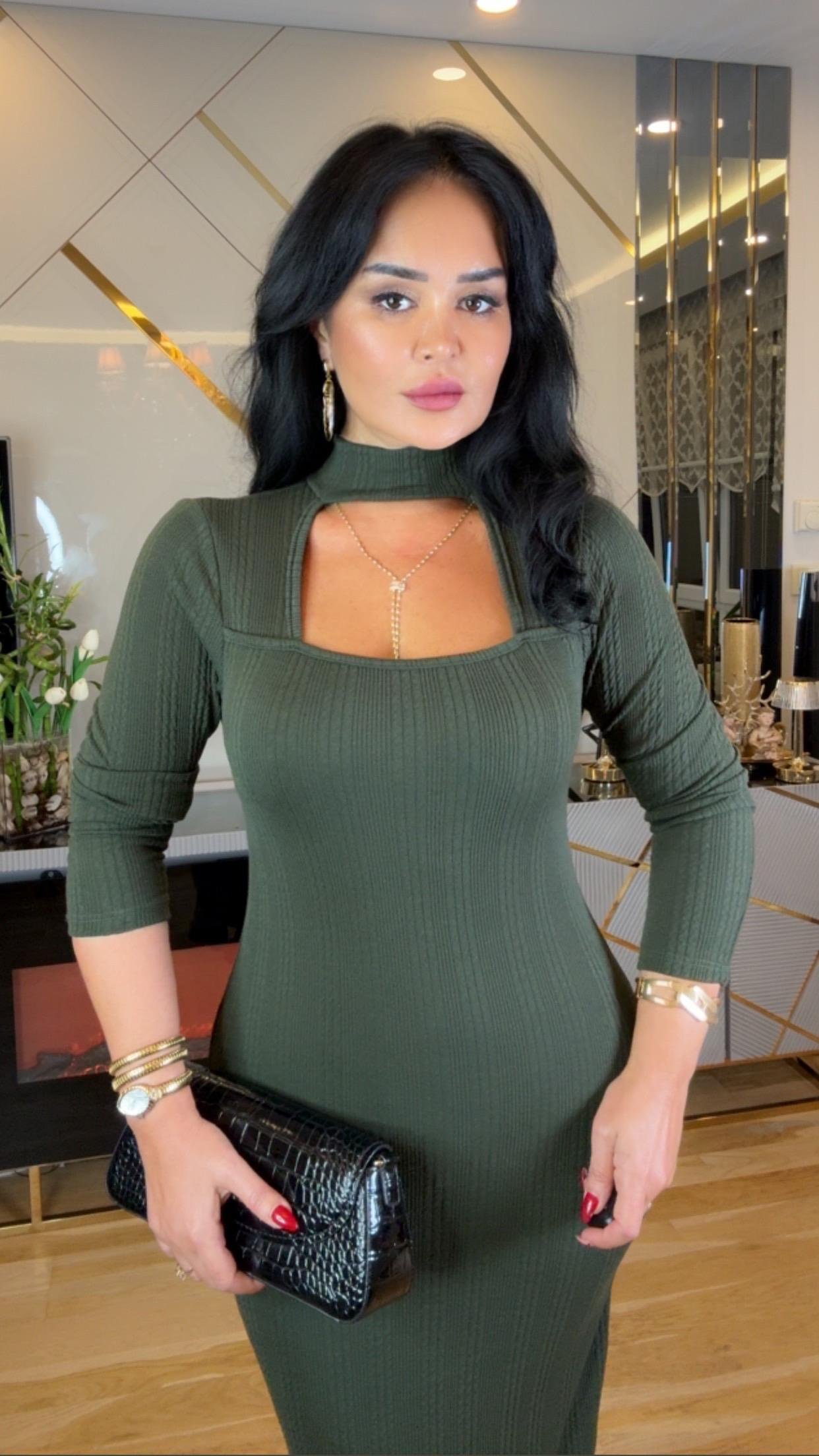 4861 Roza koyu yeşil elbise4861