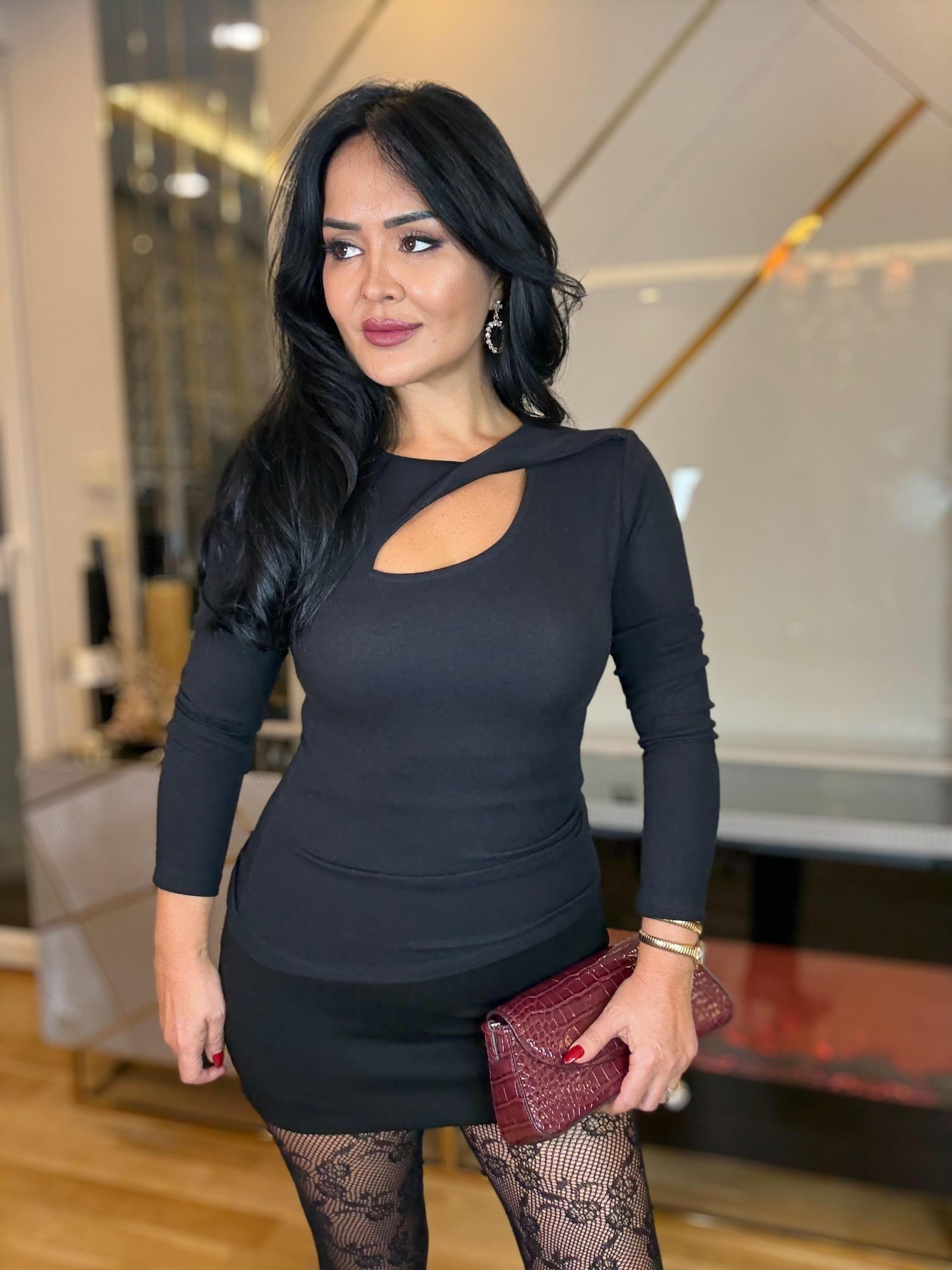 4865 Helen göğüs dekolteli siyah bluz4865