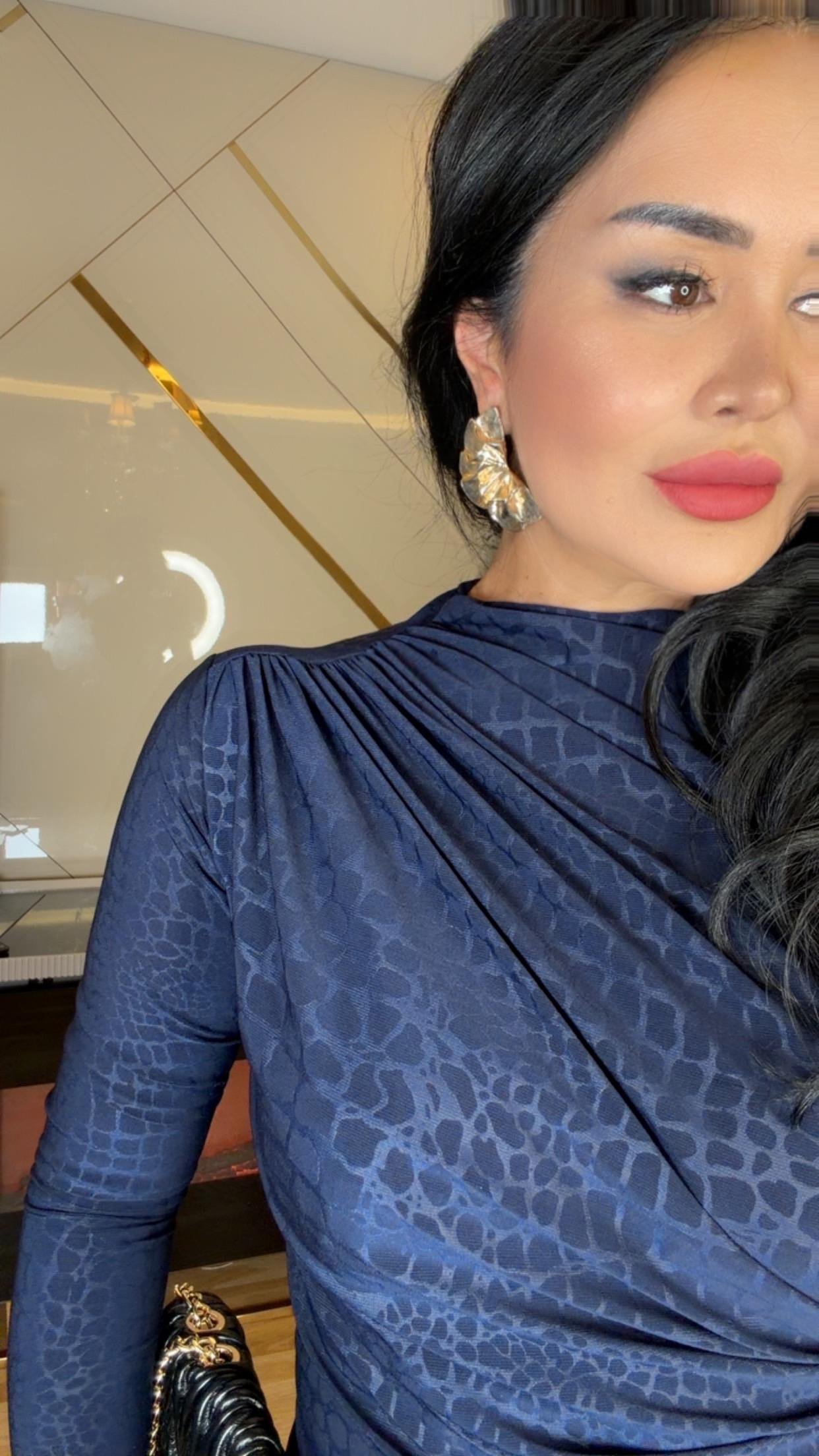 4873 Nuve      lacivert parlak bluz 4873