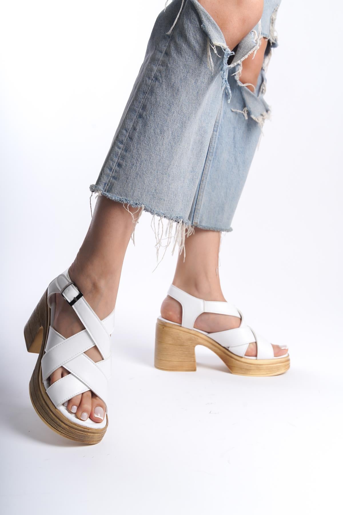 Kadın Diego Ortopedik İç Taban( 8 cm )  Platform Topuk Sandalet
