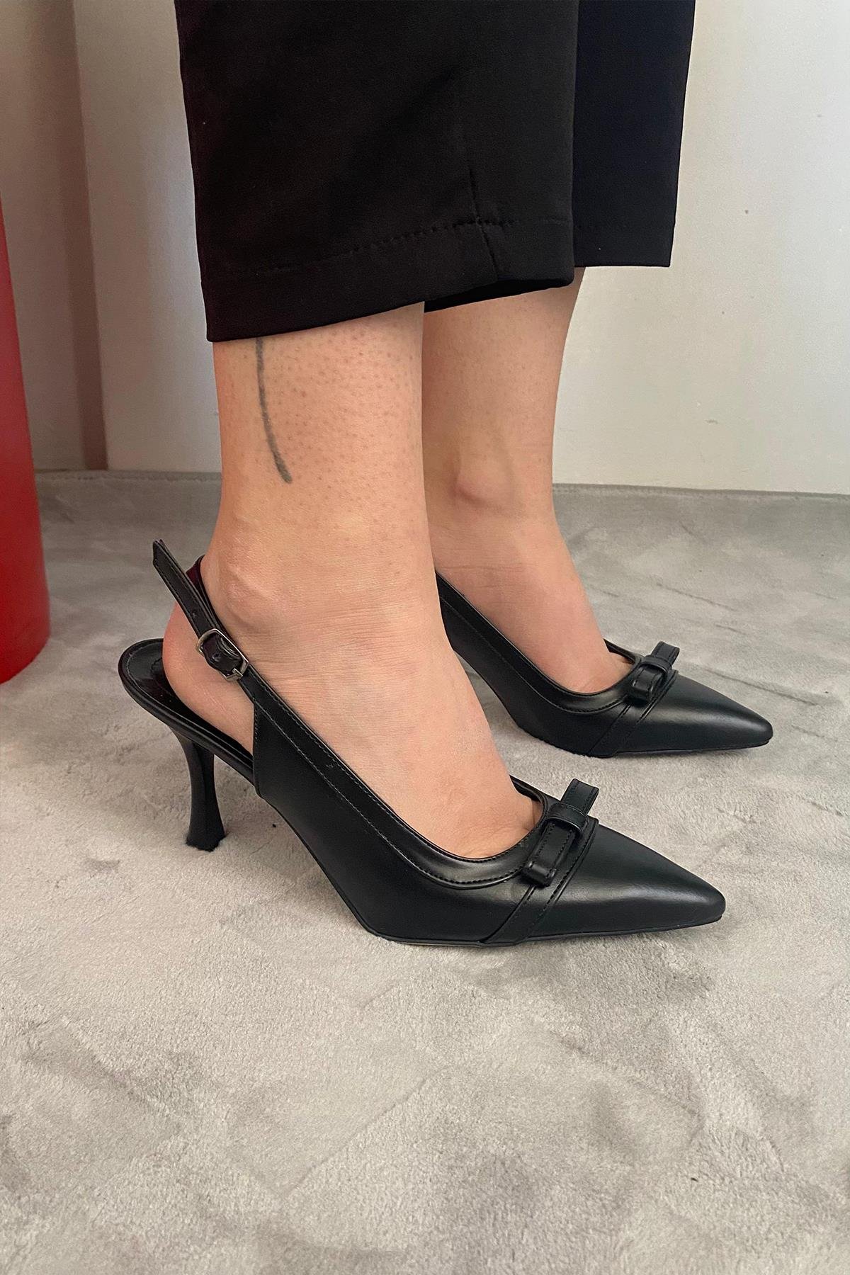 Kadın Madame Fiyonk Detaylı Arkası Acık 9 cm İnce Topuklu Ayakkabı