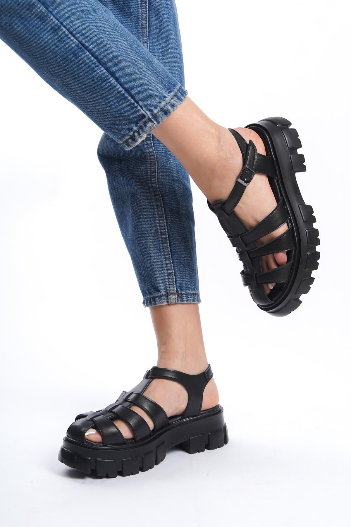 Kadın Petra Yüksek Taban Kafes Model Sandalet 950