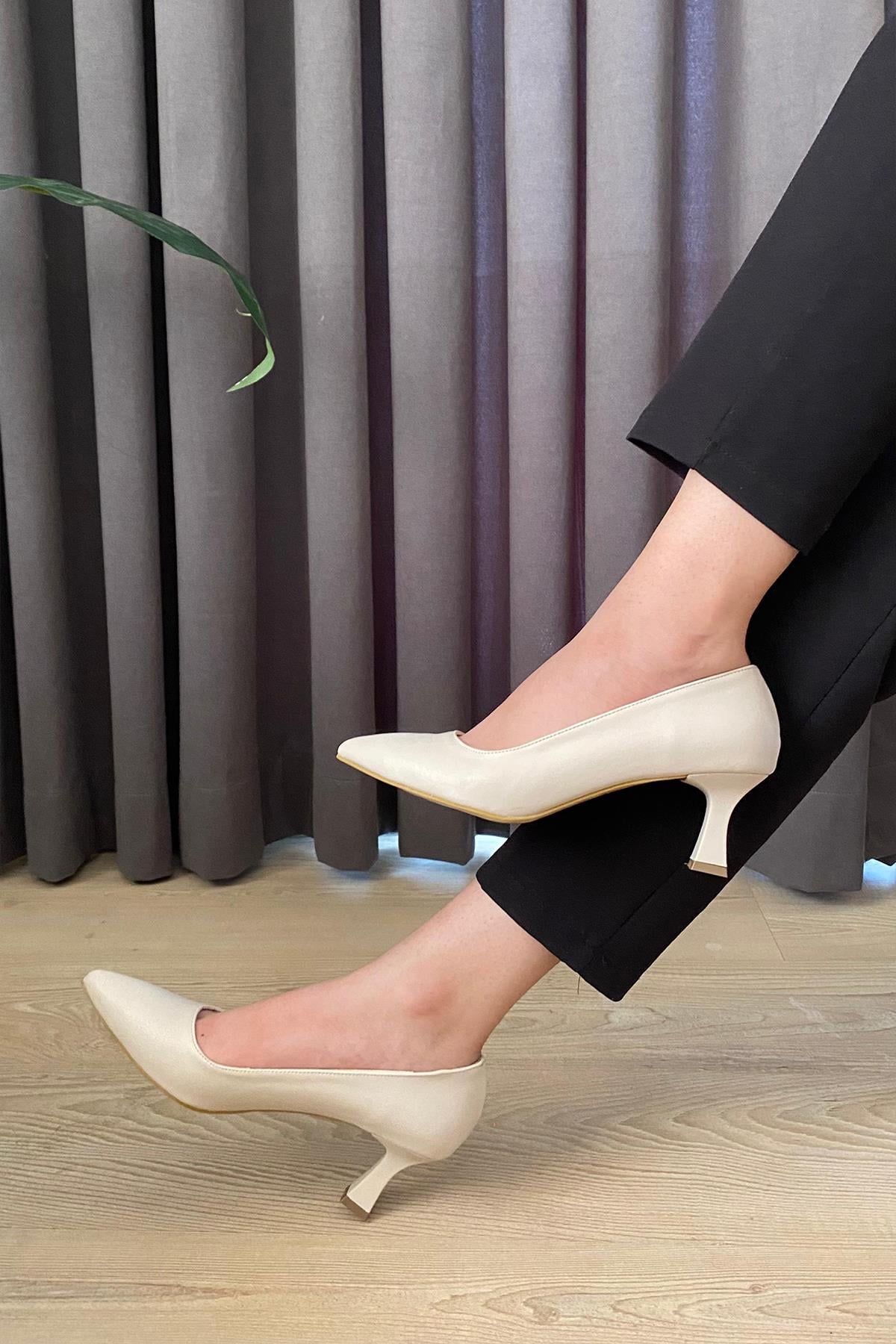 Kadın Sity Krem Cilt 6 cm İnce Topuklu Stiletto