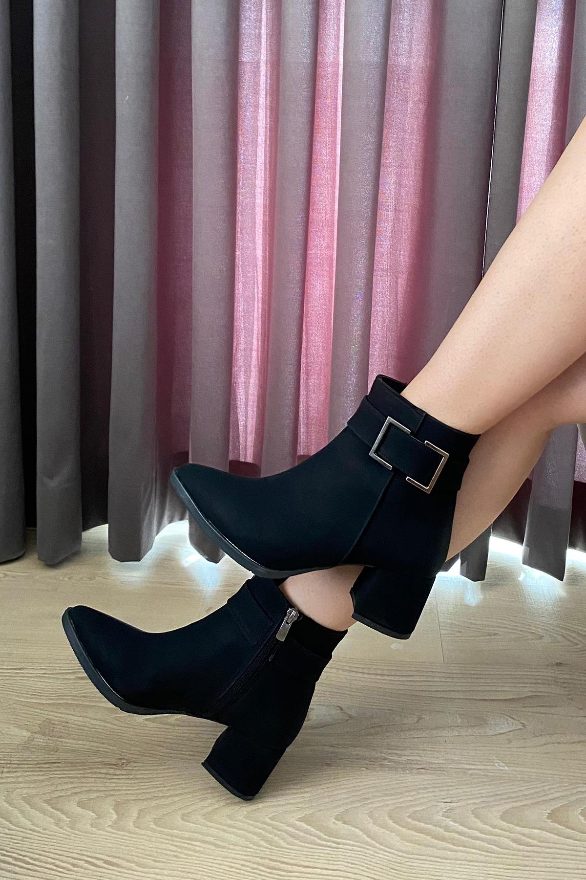 Kadın York ( 6 cm ) Topuklu Sivri Burun Bot