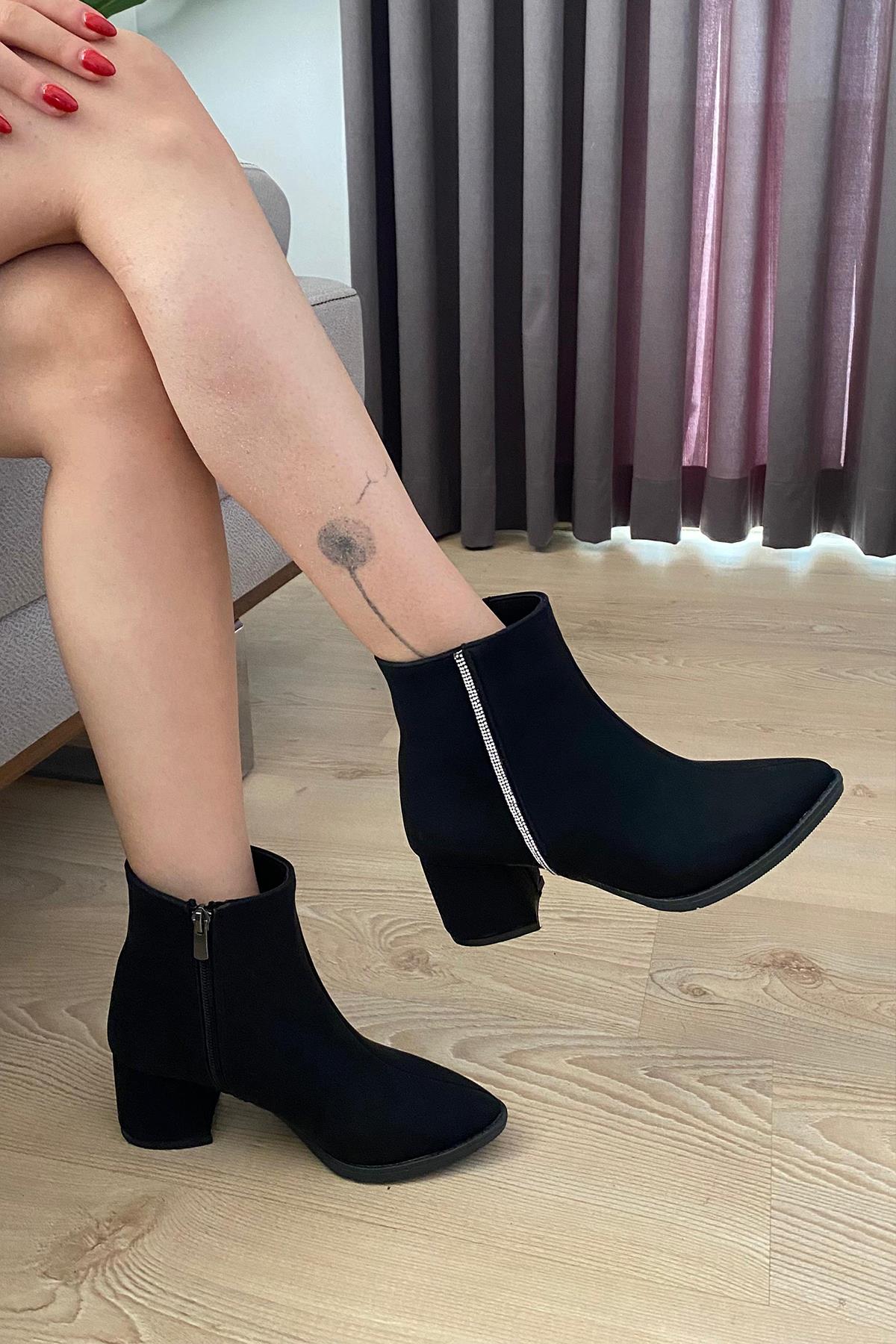 Kadın York ( 6 cm ) Topuklu Sivri Burun Bot